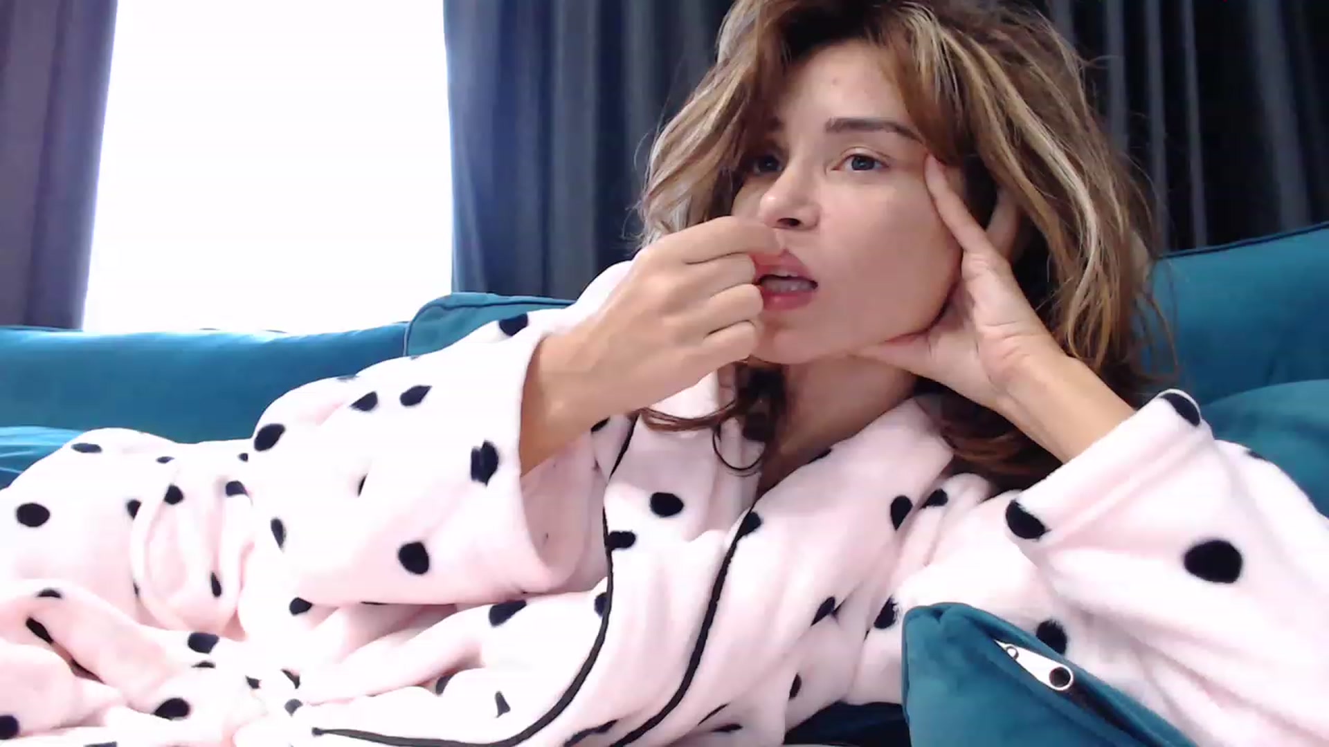 Gallery image thumbnail from NormalGirl's myfreecams stream on, 12/03/2022, 09:23 image 10 of 20