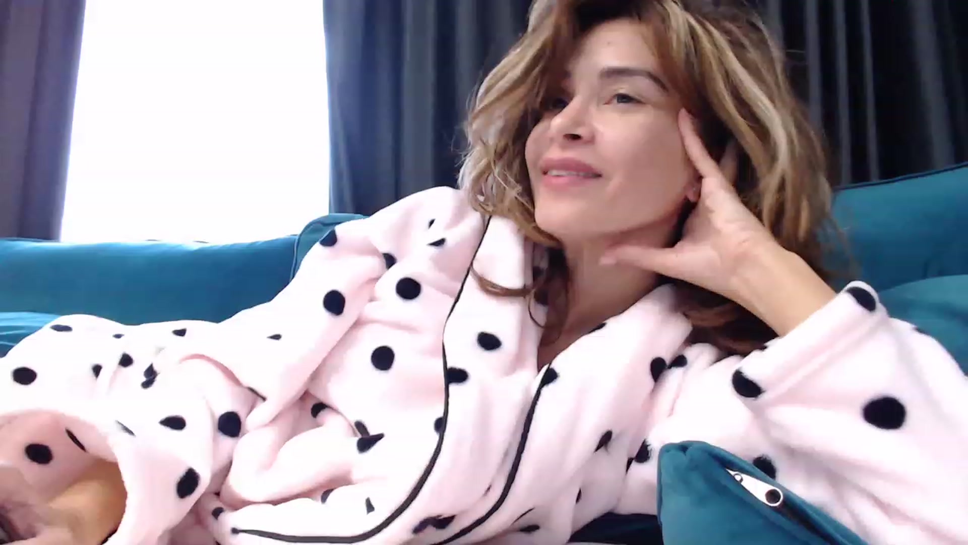 Gallery image thumbnail from NormalGirl's myfreecams stream on, 12/03/2022, 09:23 image 11 of 20