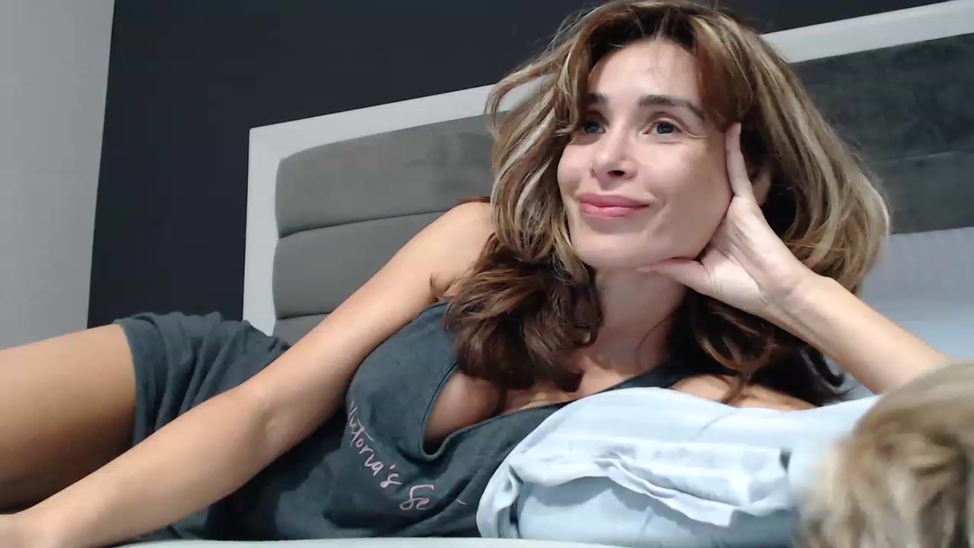 Gallery image thumbnail from NormalGirl's myfreecams stream on, 12/04/2022, 17:13 image 1 of 20