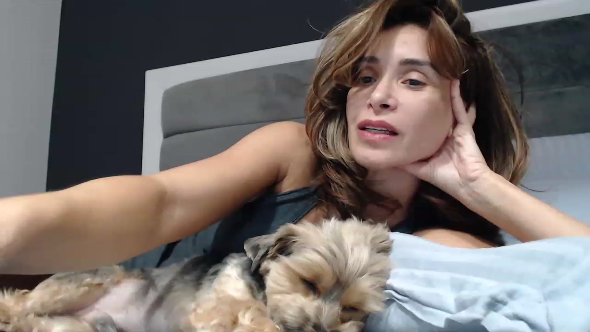 Gallery image thumbnail from NormalGirl's myfreecams stream on, 12/04/2022, 17:13 image 6 of 20