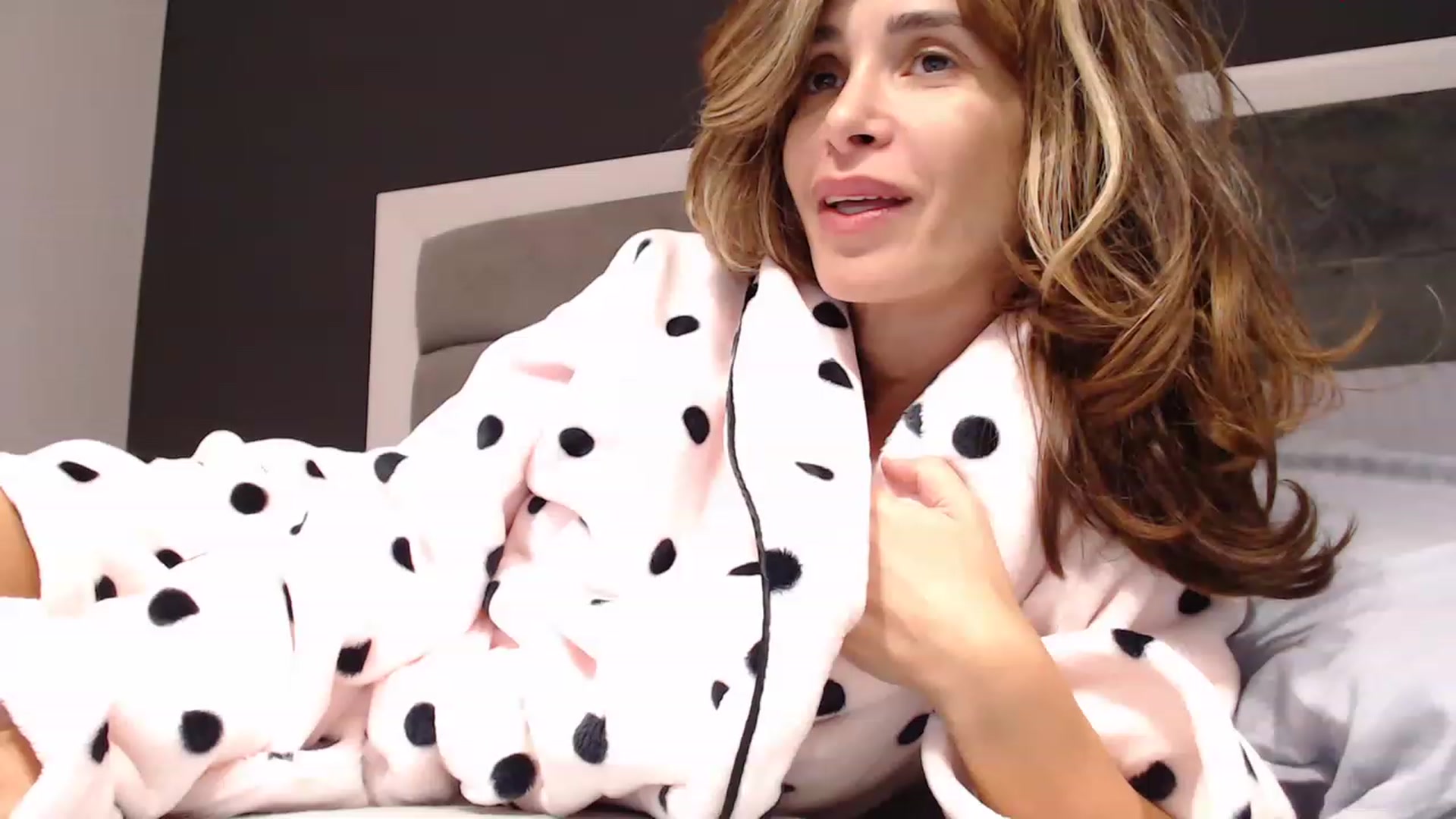 Gallery image thumbnail from NormalGirl's myfreecams stream on, 12/04/2022, 17:56 image 20 of 20