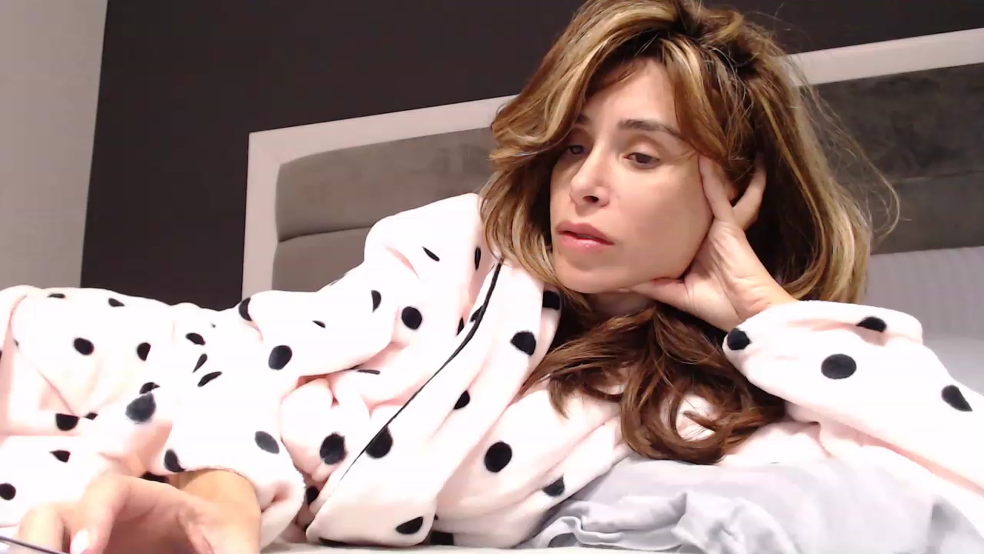Gallery image thumbnail from NormalGirl's myfreecams stream on, 12/04/2022, 17:56 image 7 of 20