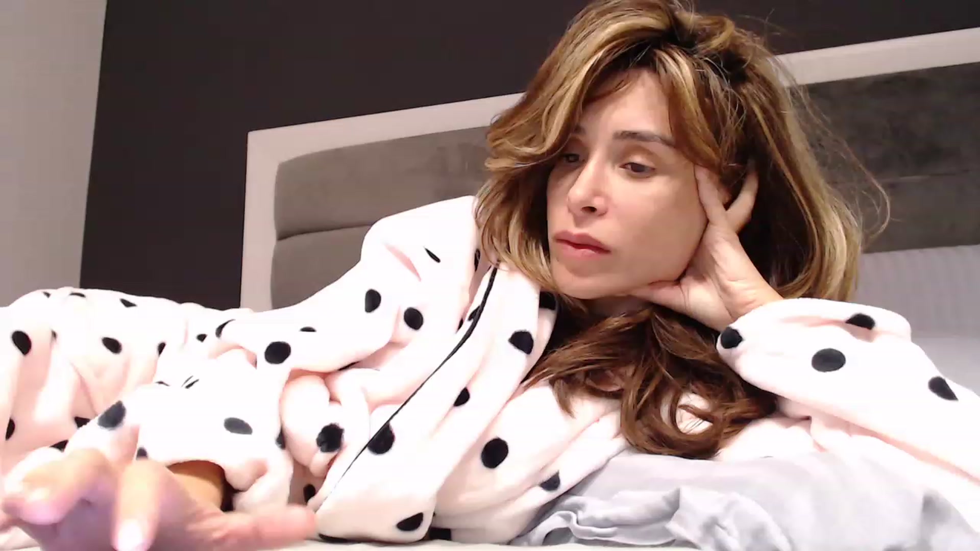 Gallery image thumbnail from NormalGirl's myfreecams stream on, 12/04/2022, 17:56 image 9 of 20