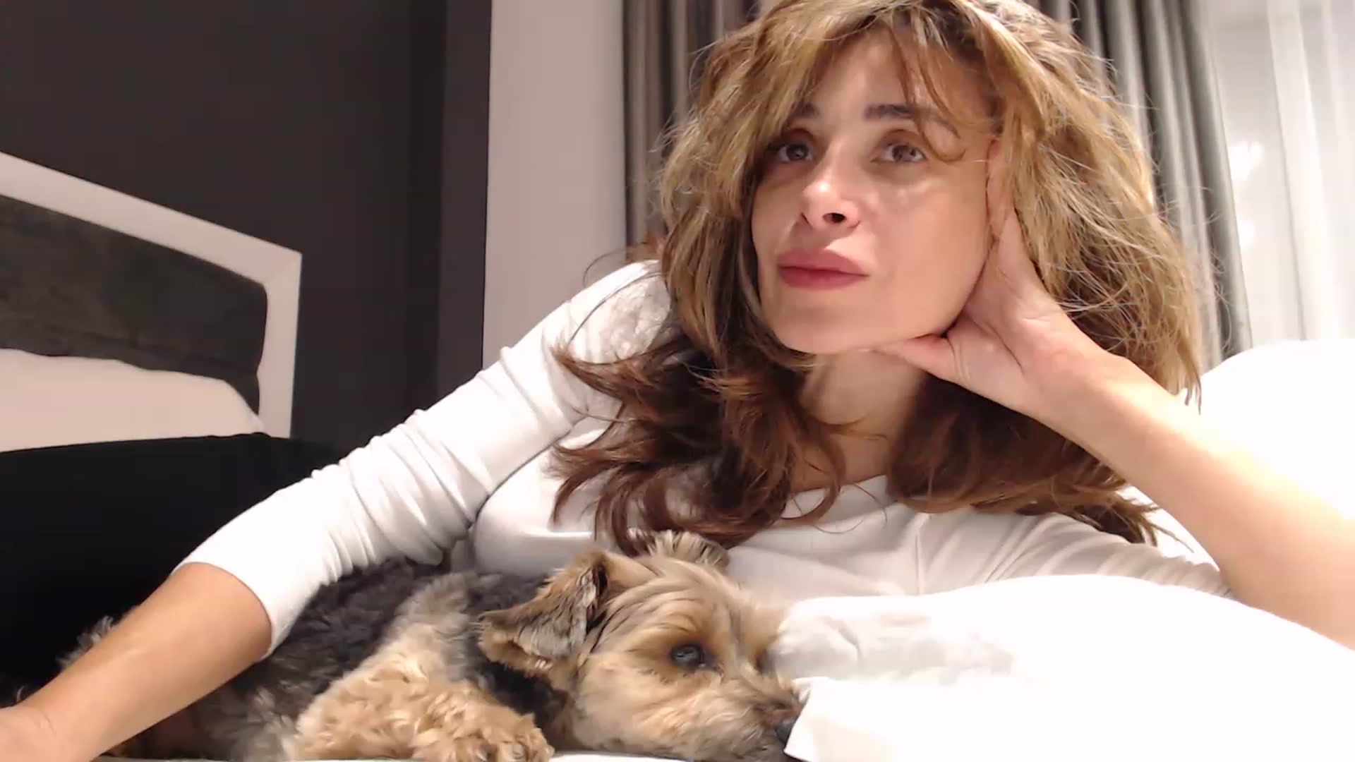 Gallery image thumbnail from NormalGirl's myfreecams stream on, 12/05/2022, 18:17 image 3 of 20