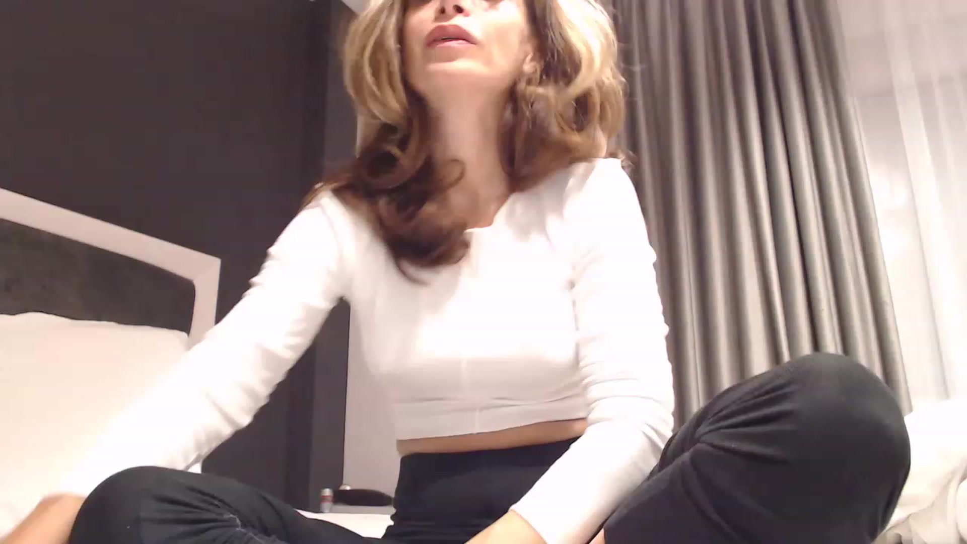 Gallery image thumbnail from NormalGirl's myfreecams stream on, 12/05/2022, 18:17 image 1 of 20