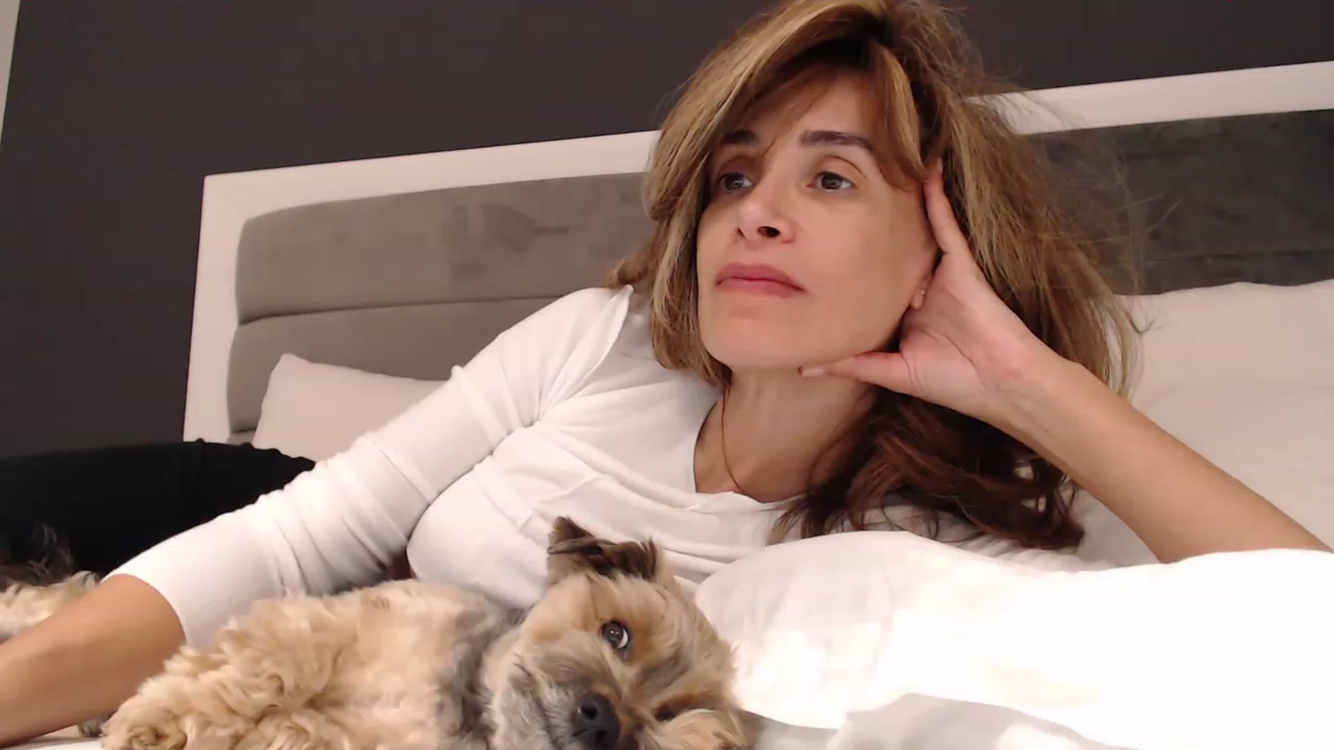 Gallery image thumbnail from NormalGirl's myfreecams stream on, 12/05/2022, 18:17 image 8 of 20