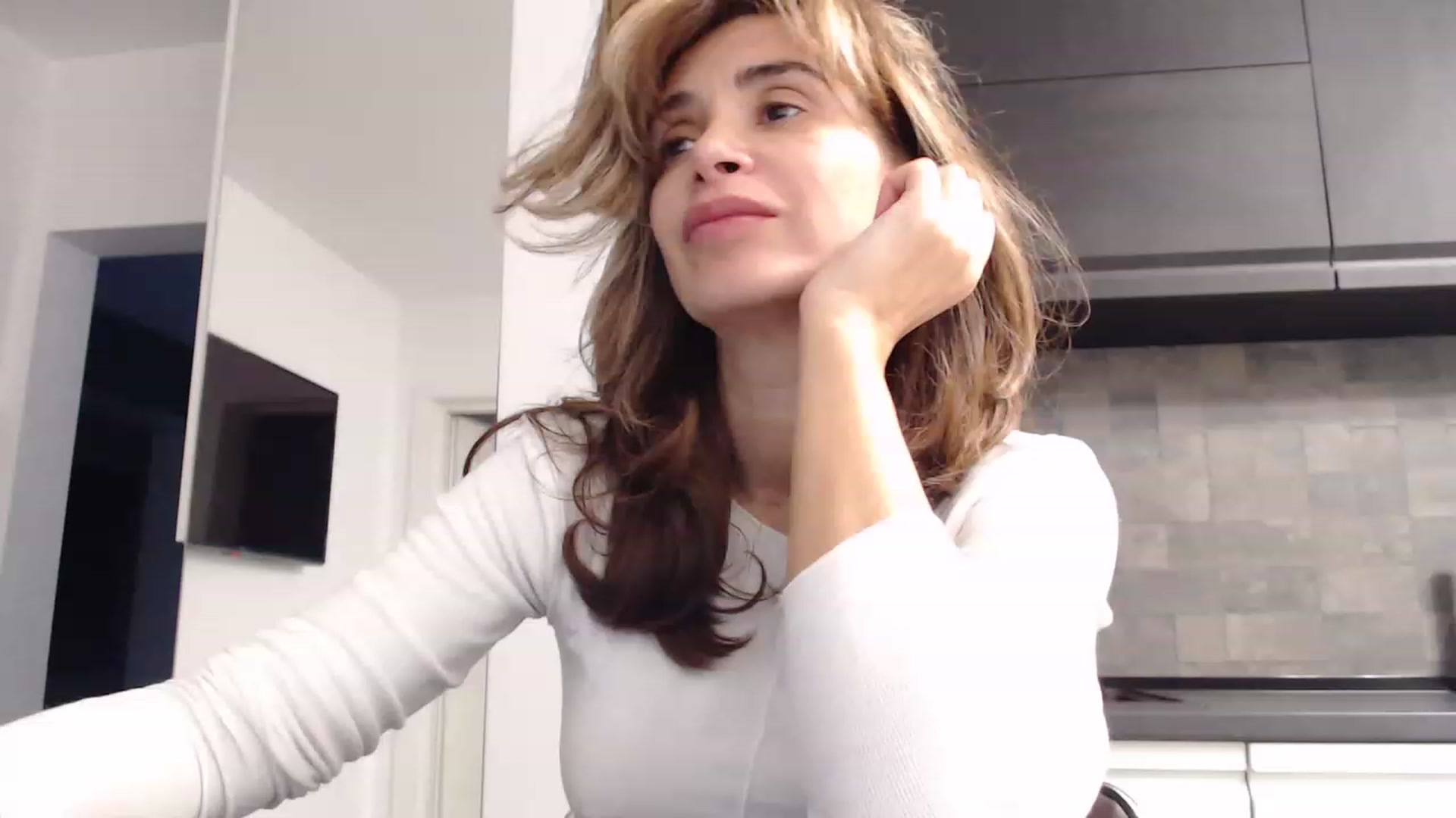 Gallery image thumbnail from NormalGirl's myfreecams stream on, 12/06/2022, 13:50 image 6 of 20