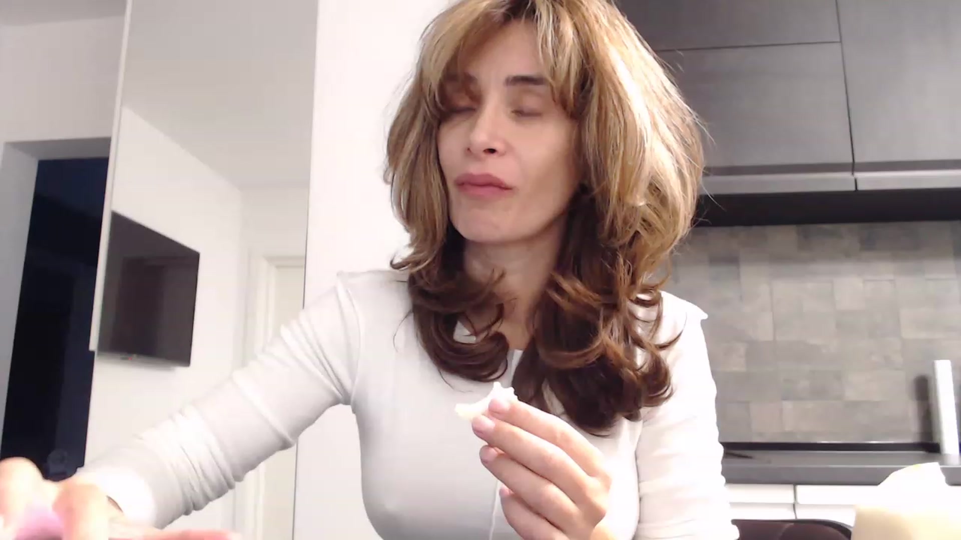 Gallery image thumbnail from NormalGirl's myfreecams stream on, 12/06/2022, 13:50 image 19 of 20