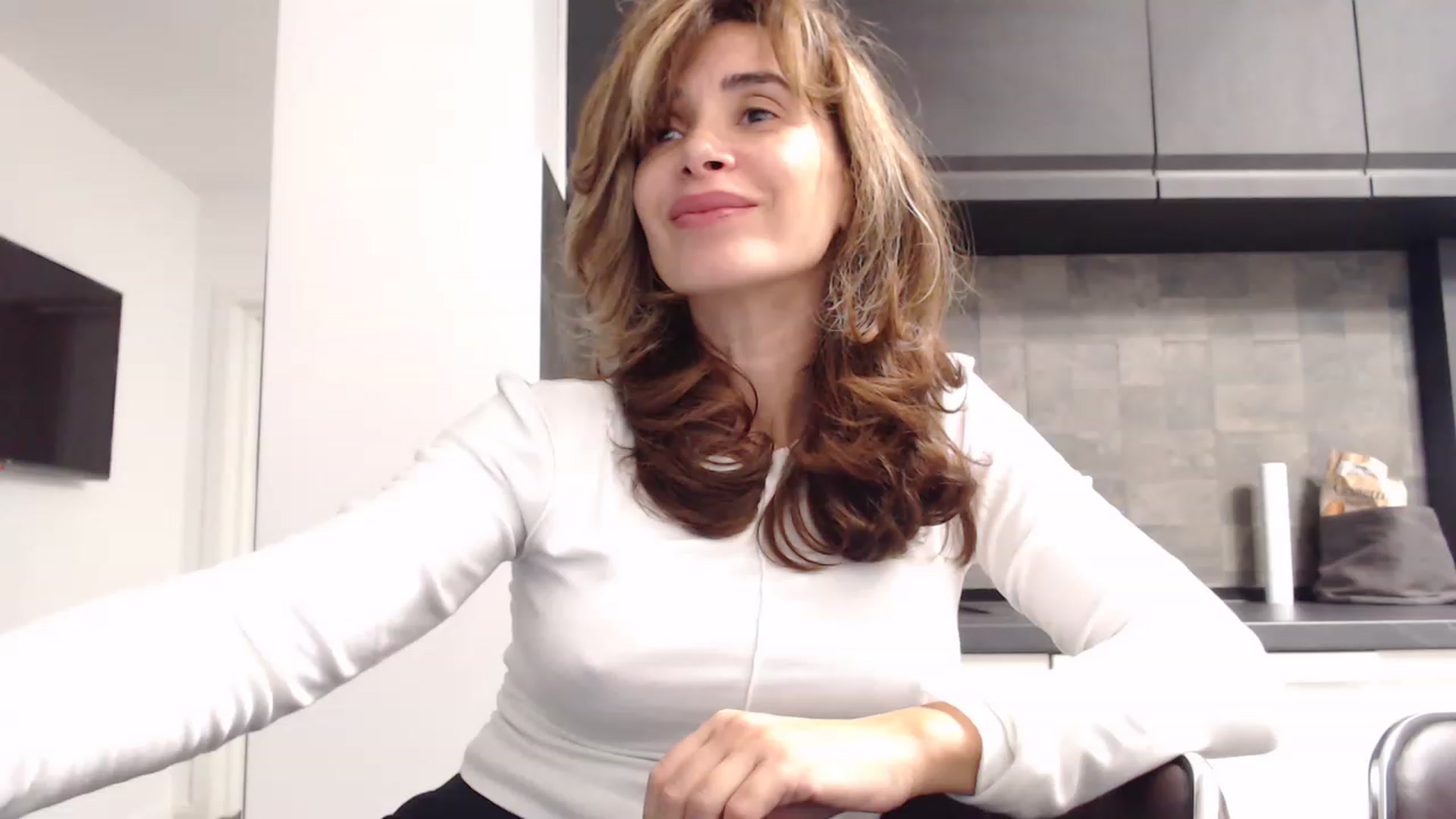 Gallery image thumbnail from NormalGirl's myfreecams stream on, 12/06/2022, 14:13 image 6 of 20