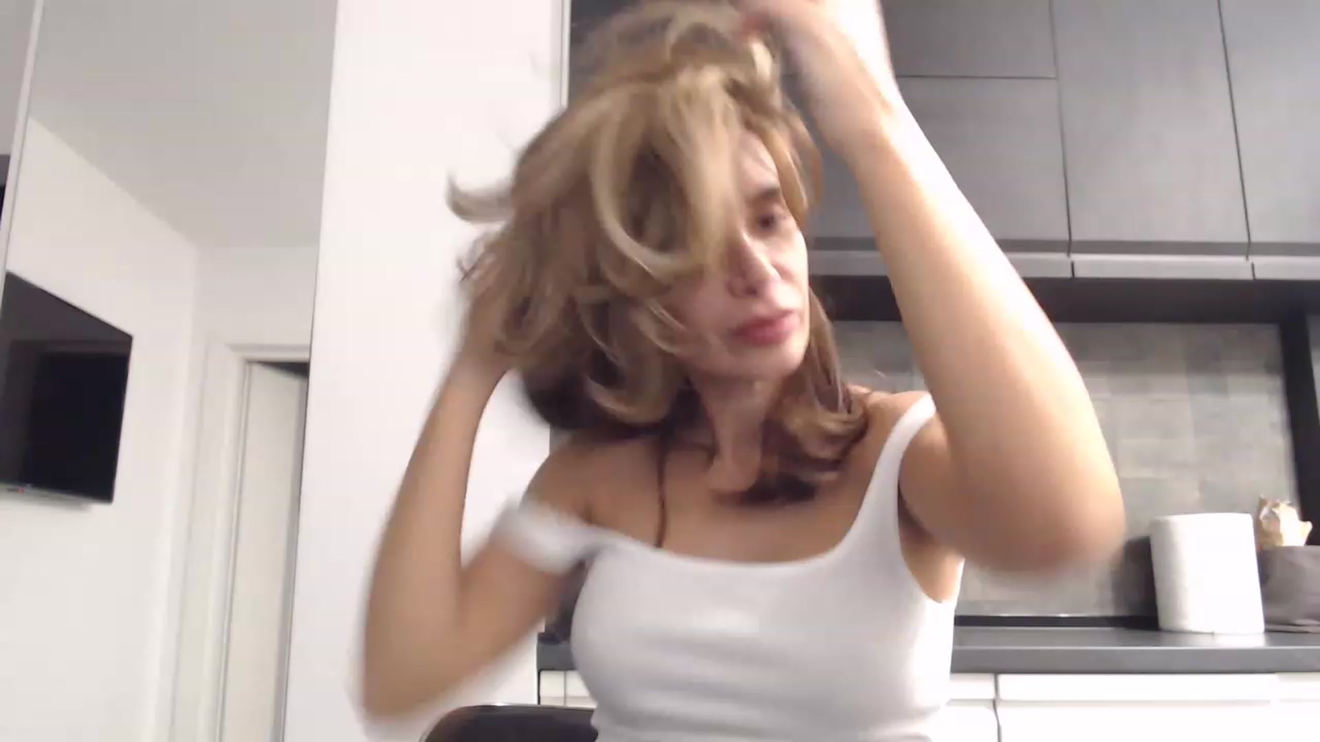 Gallery image thumbnail from NormalGirl's myfreecams stream on, 12/07/2022, 15:49 image 15 of 20