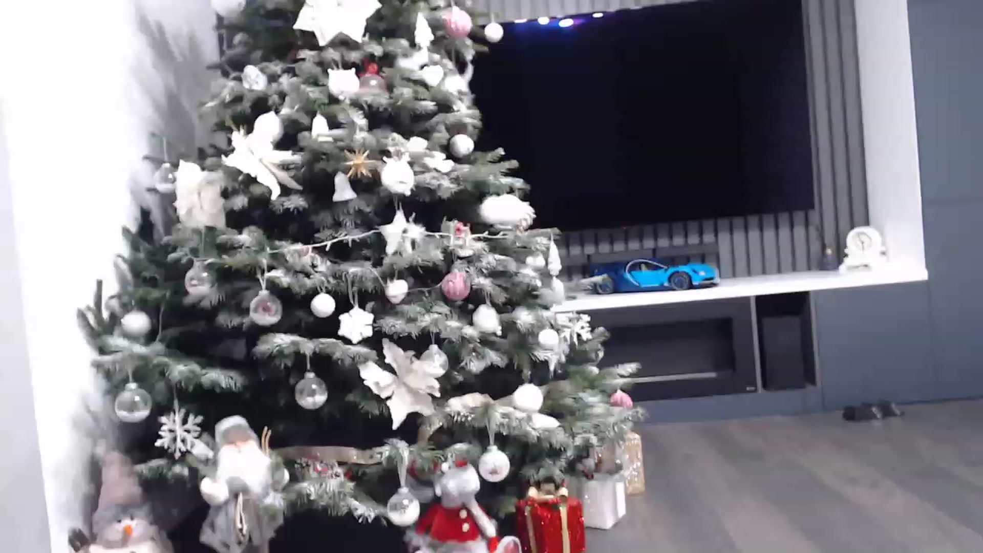 Gallery image thumbnail from NormalGirl's myfreecams stream on, 12/11/2022, 04:37 image 4 of 20