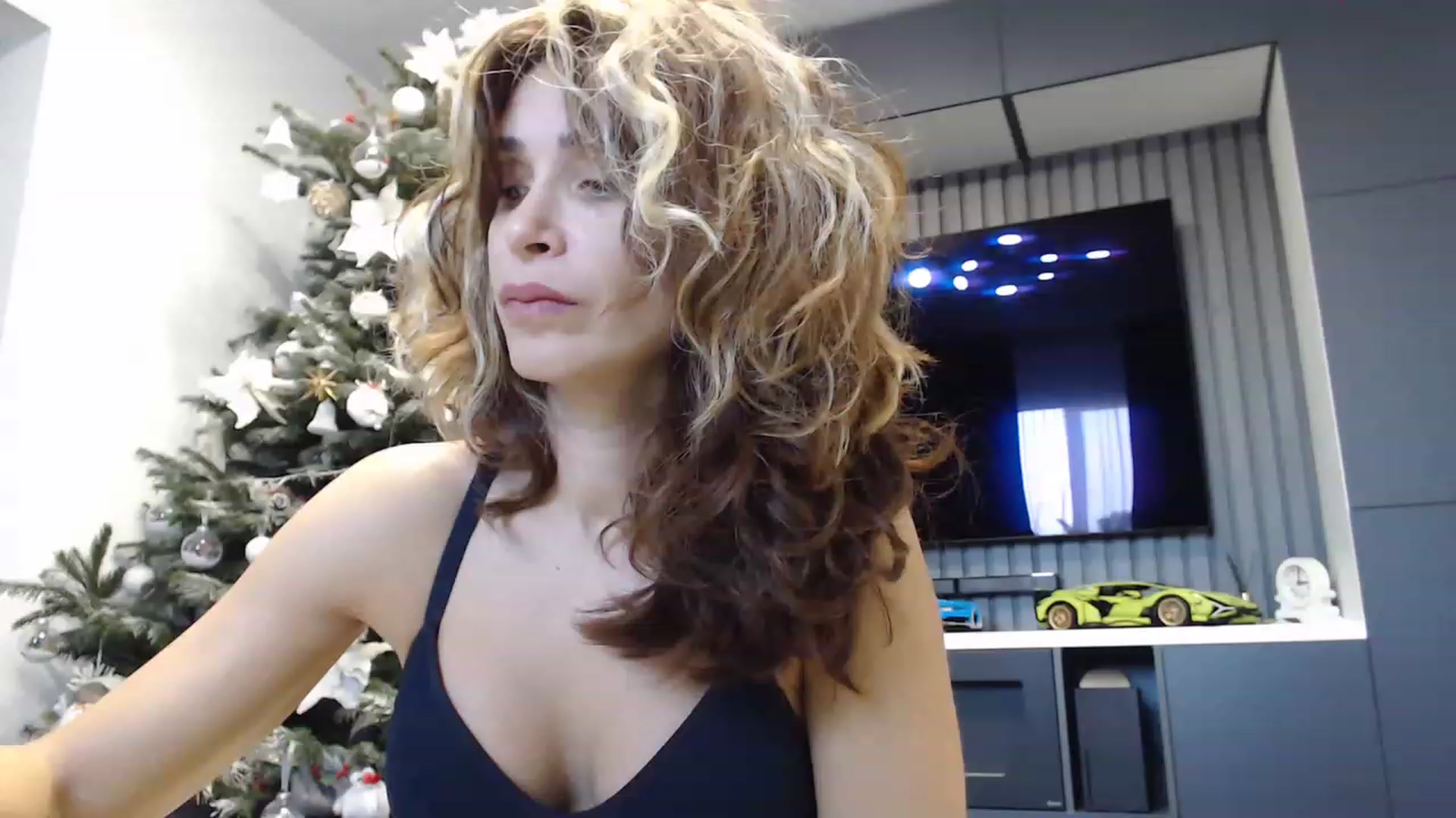 Gallery image thumbnail from NormalGirl's myfreecams stream on, 12/12/2022, 13:11 image 14 of 20
