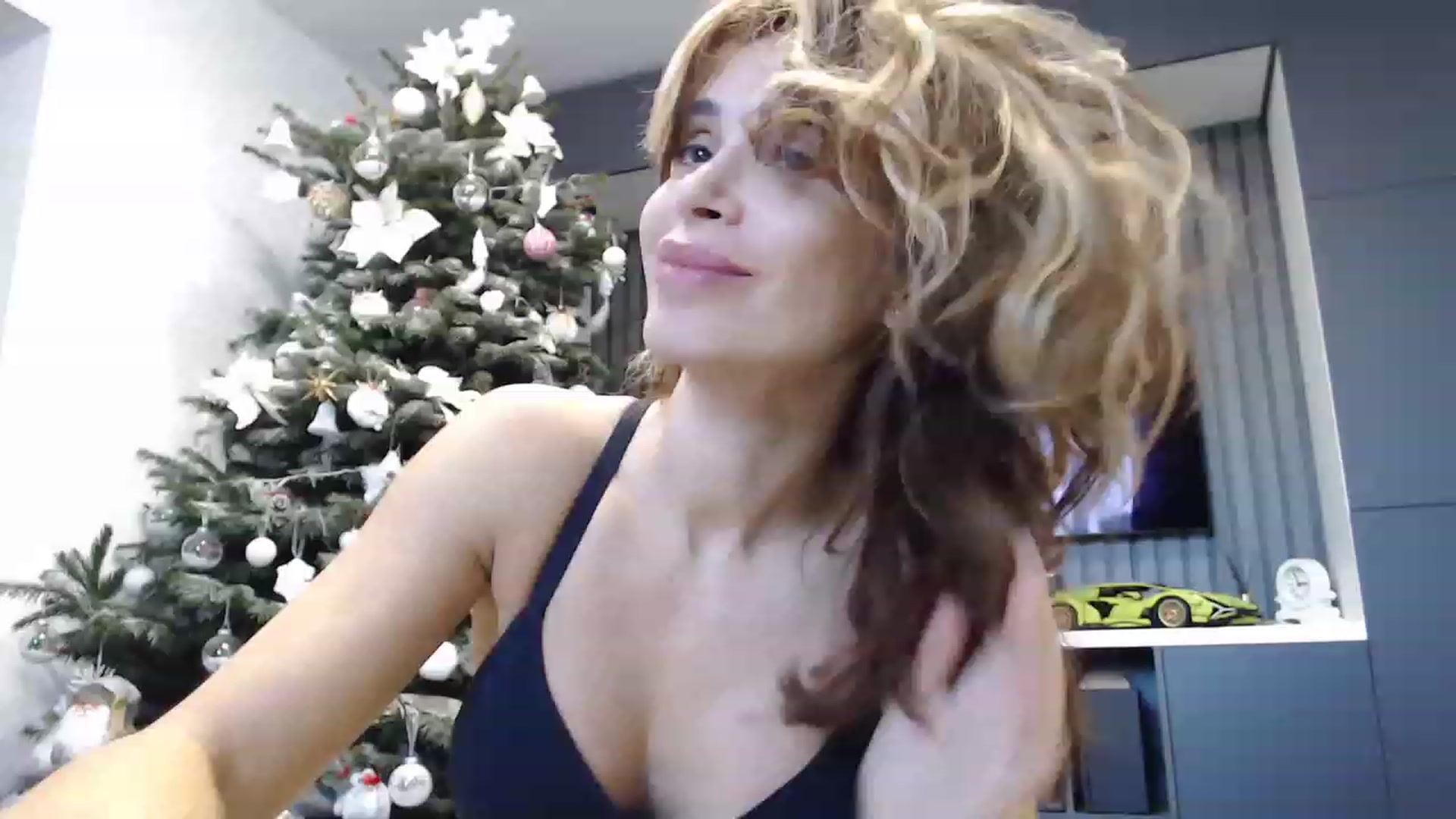 Gallery image thumbnail from NormalGirl's myfreecams stream on, 12/12/2022, 13:11 image 7 of 20