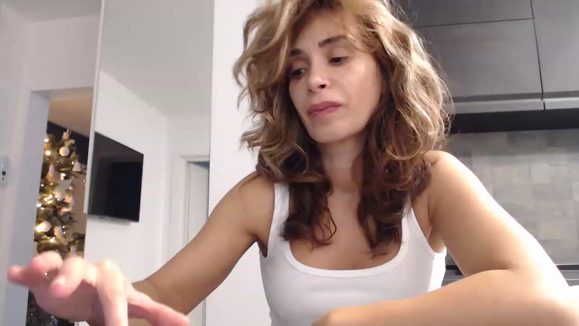 Gallery image thumbnail from NormalGirl's myfreecams stream on, 12/15/2022, 14:12 image 1 of 20