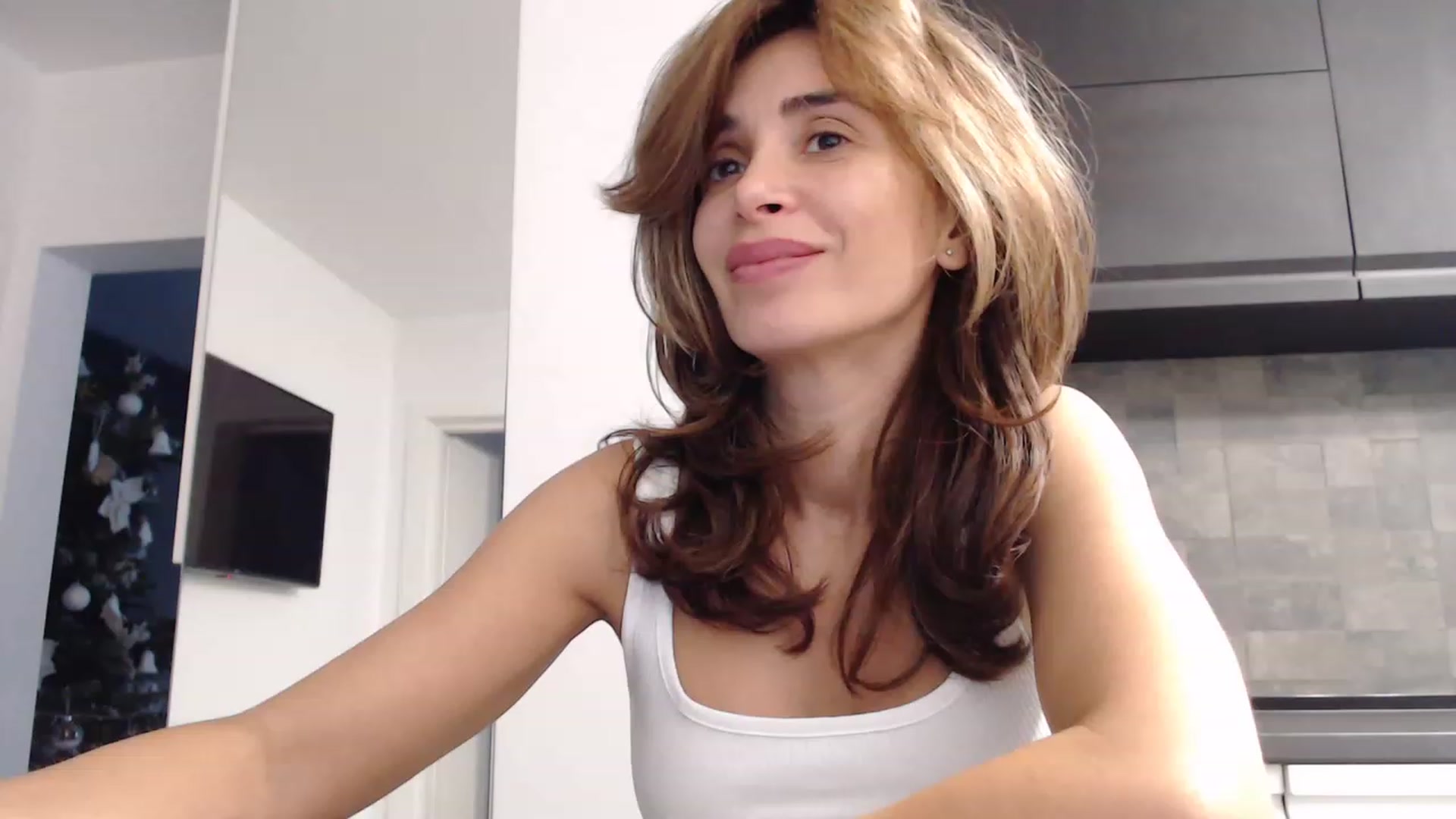 Gallery image thumbnail from NormalGirl's myfreecams stream on, 12/18/2022, 12:46 image 13 of 20