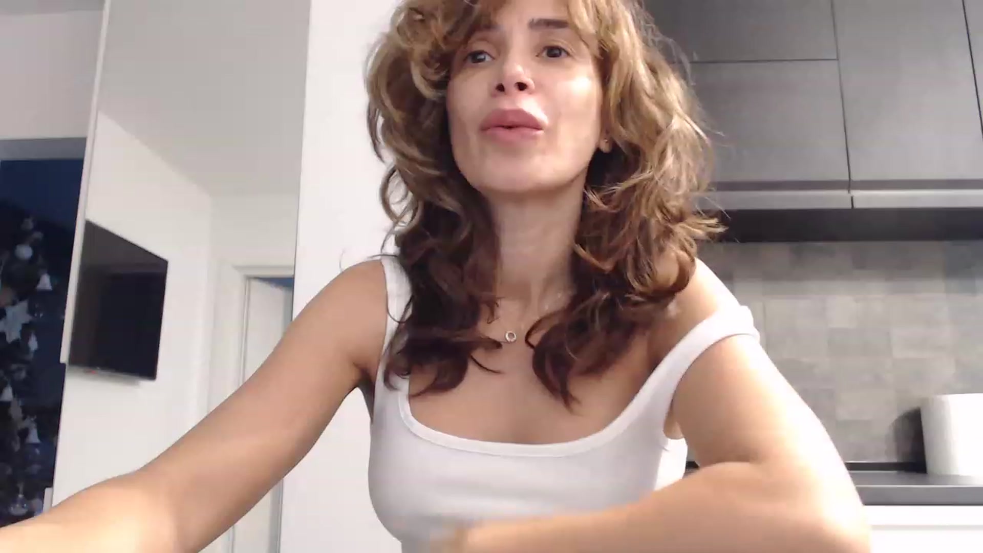 Gallery image thumbnail from NormalGirl's myfreecams stream on, 12/25/2022, 06:55 image 5 of 20