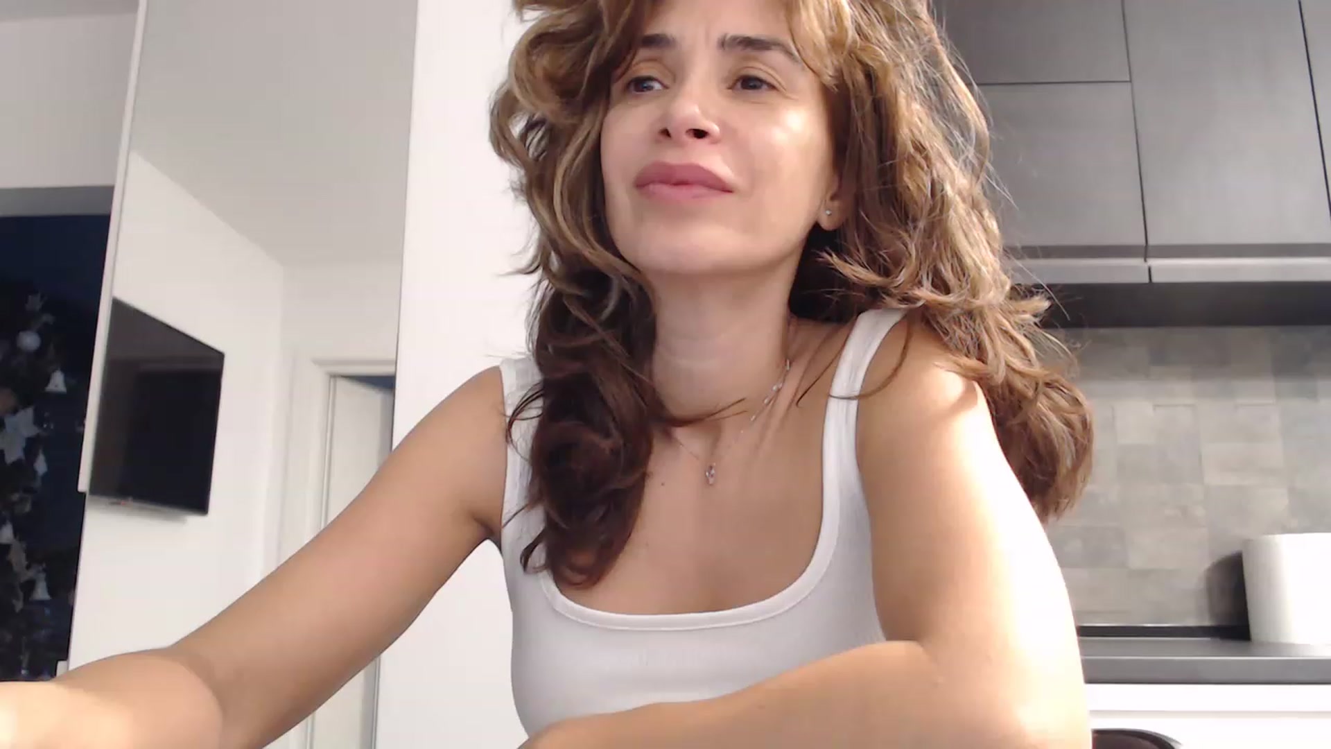 Gallery image thumbnail from NormalGirl's myfreecams stream on, 12/25/2022, 06:55 image 2 of 20