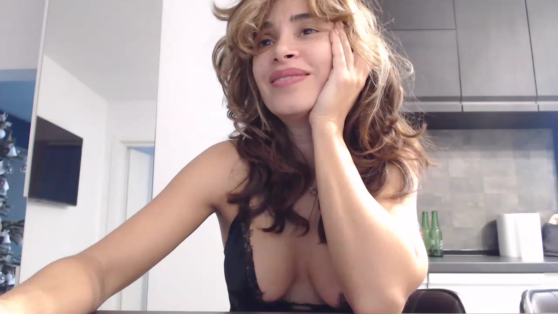 Gallery image thumbnail from NormalGirl's myfreecams stream on, 12/26/2022, 07:26 image 15 of 20