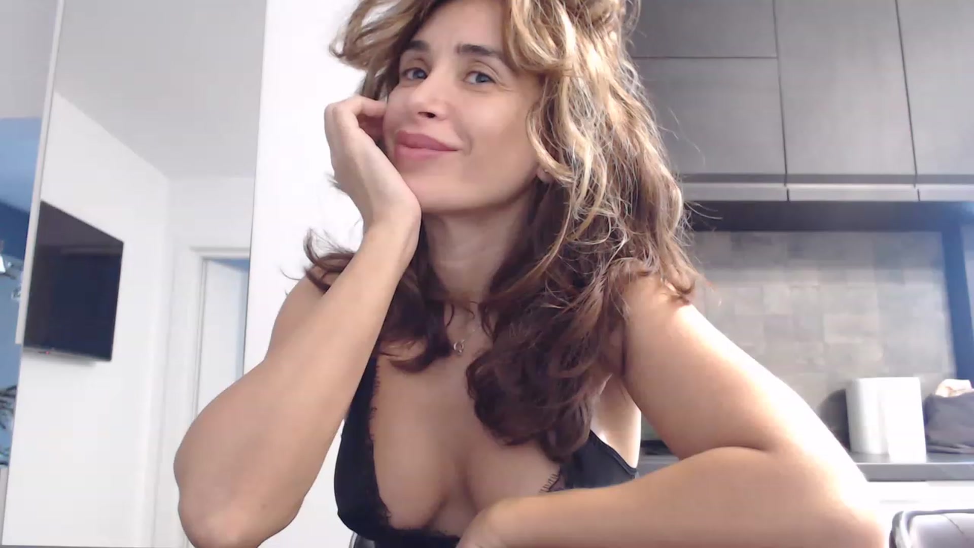 Gallery image thumbnail from NormalGirl's myfreecams stream on, 12/26/2022, 08:34 image 12 of 20