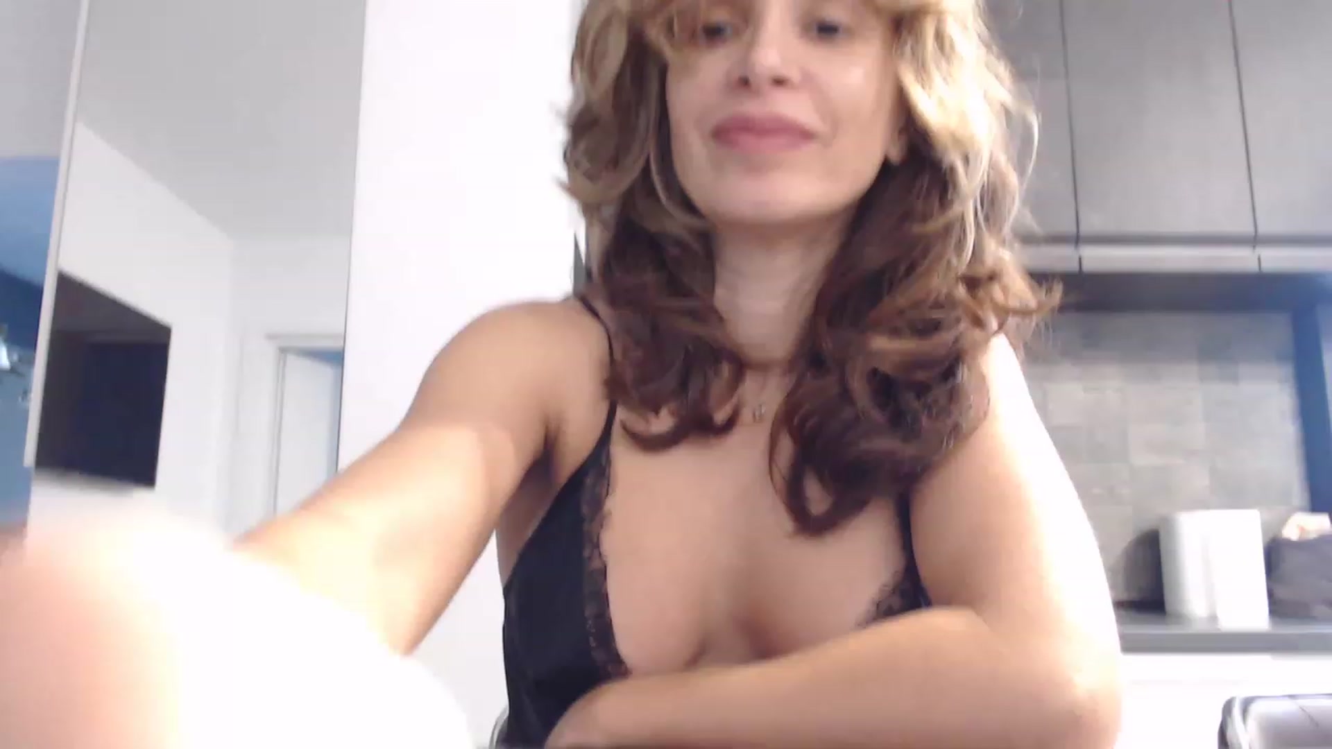 Gallery image thumbnail from NormalGirl's myfreecams stream on, 12/26/2022, 08:34 image 9 of 20