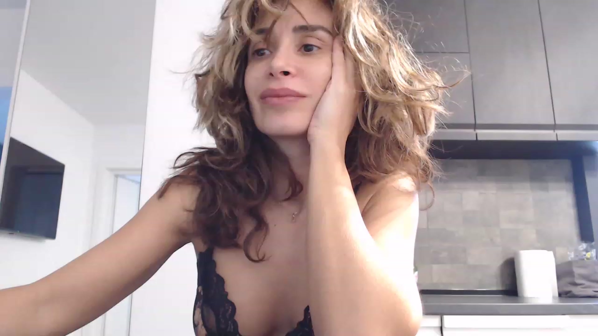 Gallery image thumbnail from NormalGirl's myfreecams stream on, 01/03/2023, 12:46 image 17 of 20
