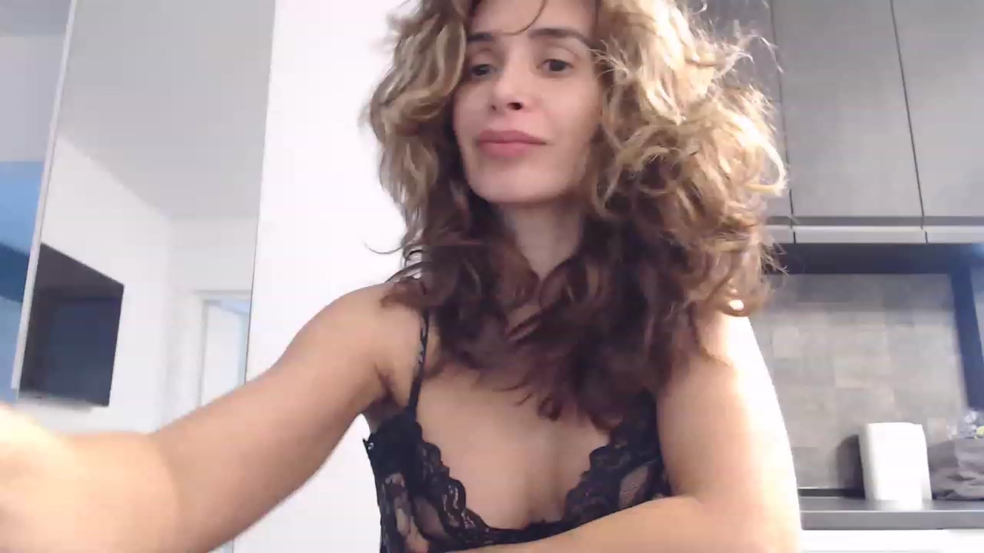 Gallery image thumbnail from NormalGirl's myfreecams stream on, 01/03/2023, 15:06 image 2 of 20
