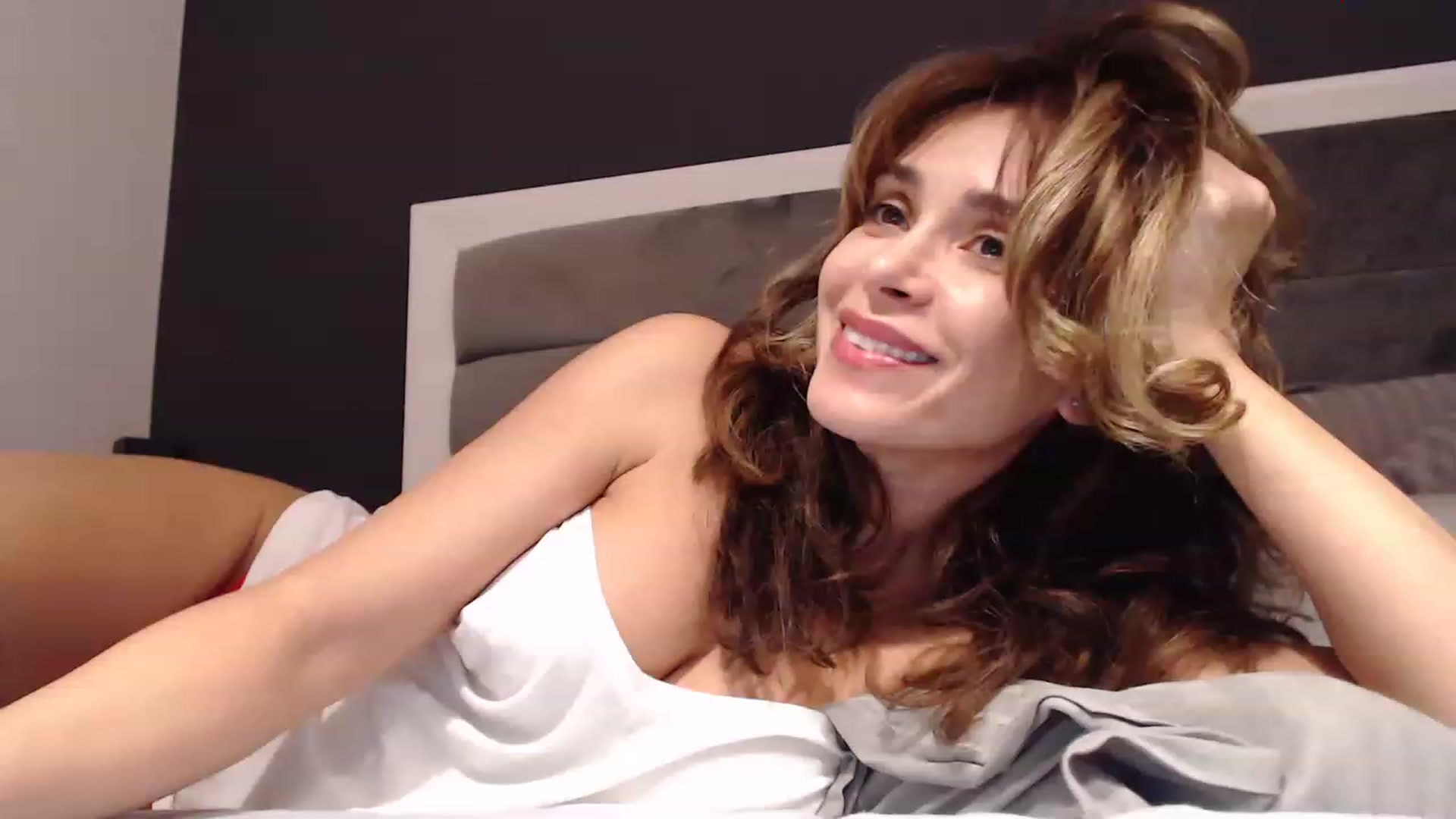 Gallery image thumbnail from NormalGirl's myfreecams stream on, 02/18/2023, 17:26 image 10 of 20
