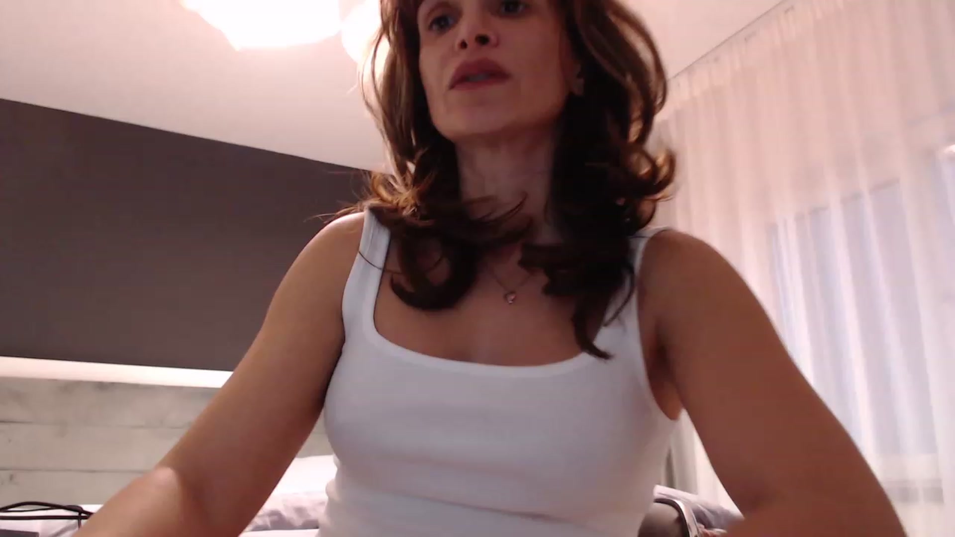 Gallery image thumbnail from NormalGirl's myfreecams stream on, 02/22/2023, 16:11 image 2 of 20