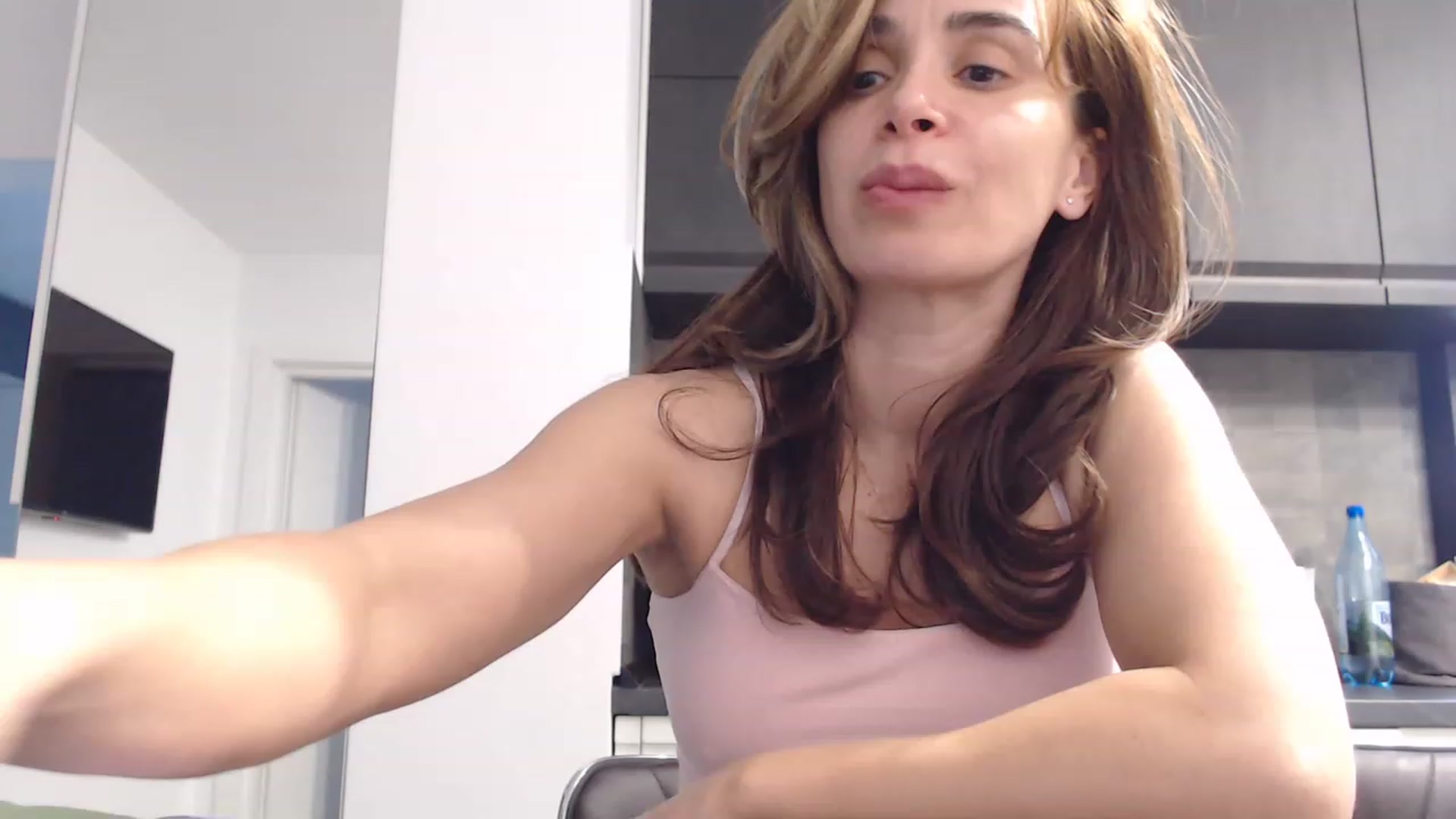 Gallery image thumbnail from NormalGirl's myfreecams stream on, 03/16/2023, 13:56 image 8 of 20