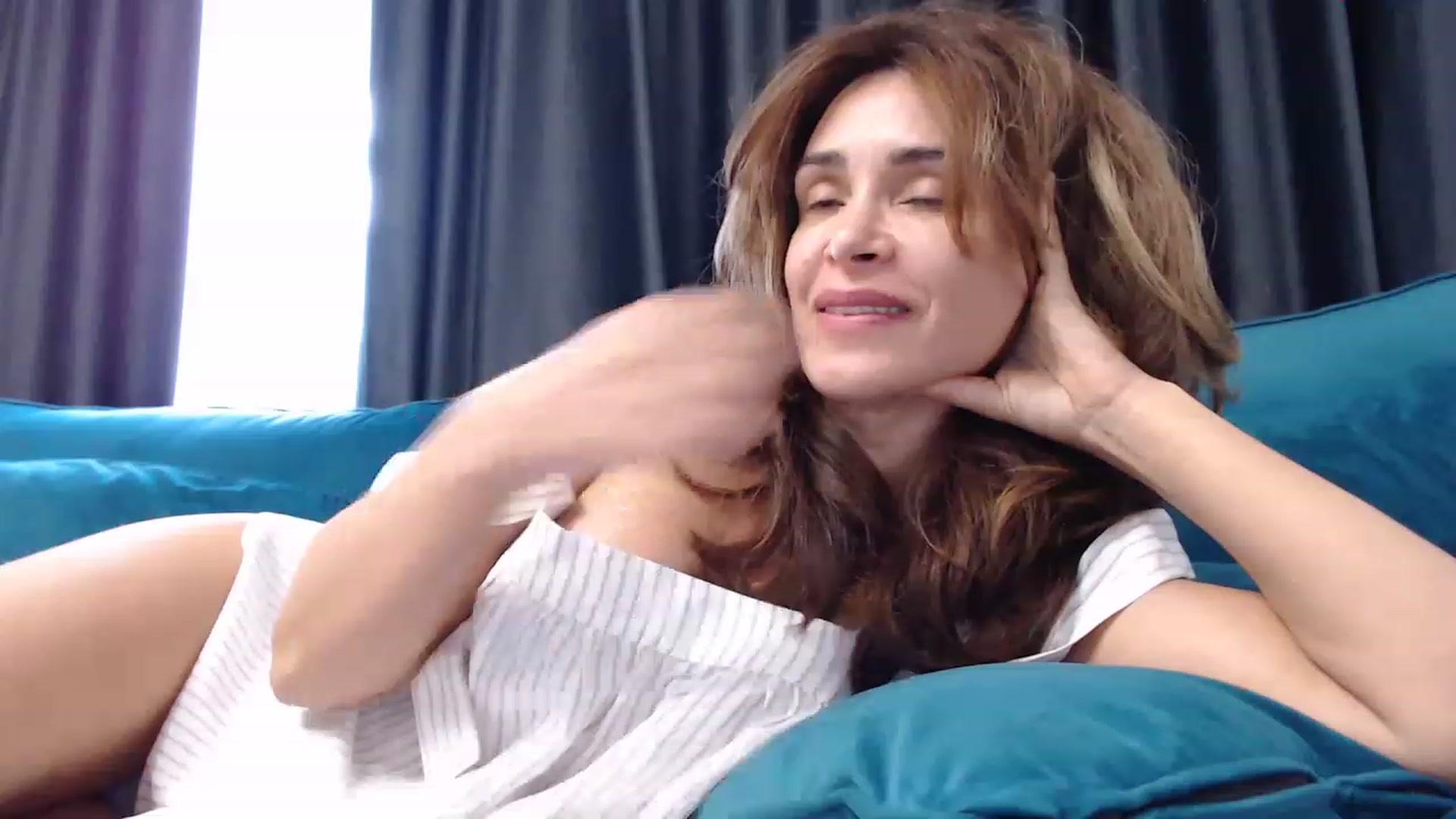 Gallery image thumbnail from NormalGirl's myfreecams stream on, 06/07/2023, 16:37 image 6 of 20