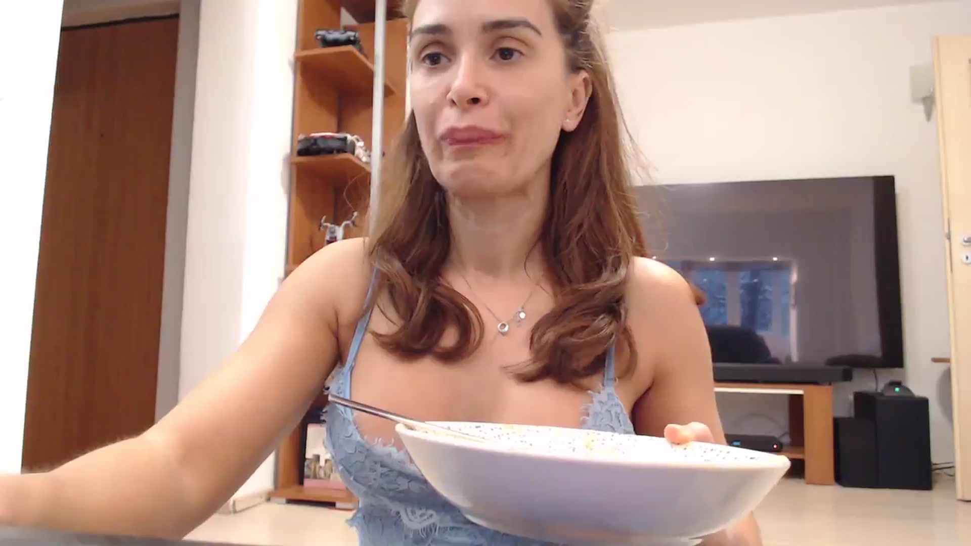 Gallery image thumbnail from NormalGirl's myfreecams stream on, 12/08/2023, 13:50 image 8 of 20