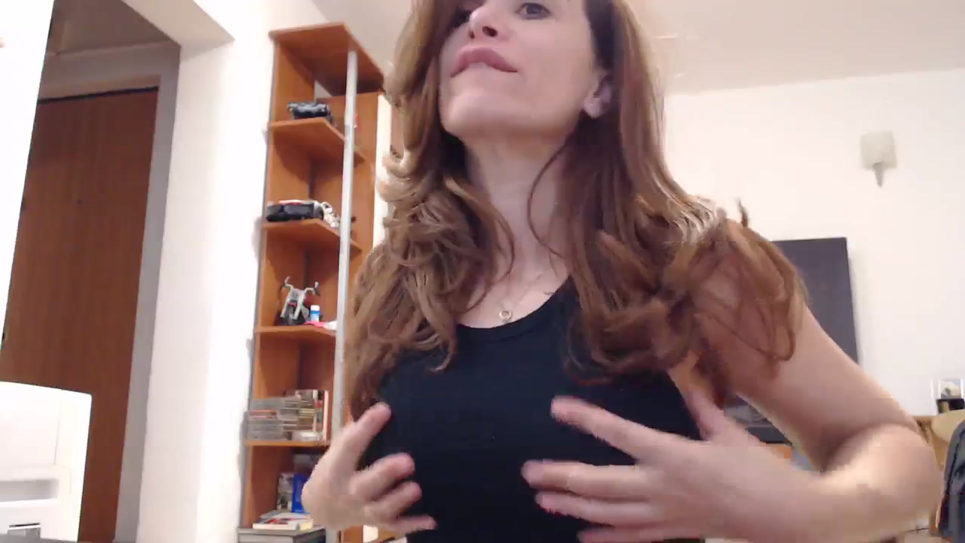 Gallery image thumbnail from NormalGirl's myfreecams stream on, 03/26/2024, 05:42 image 6 of 20