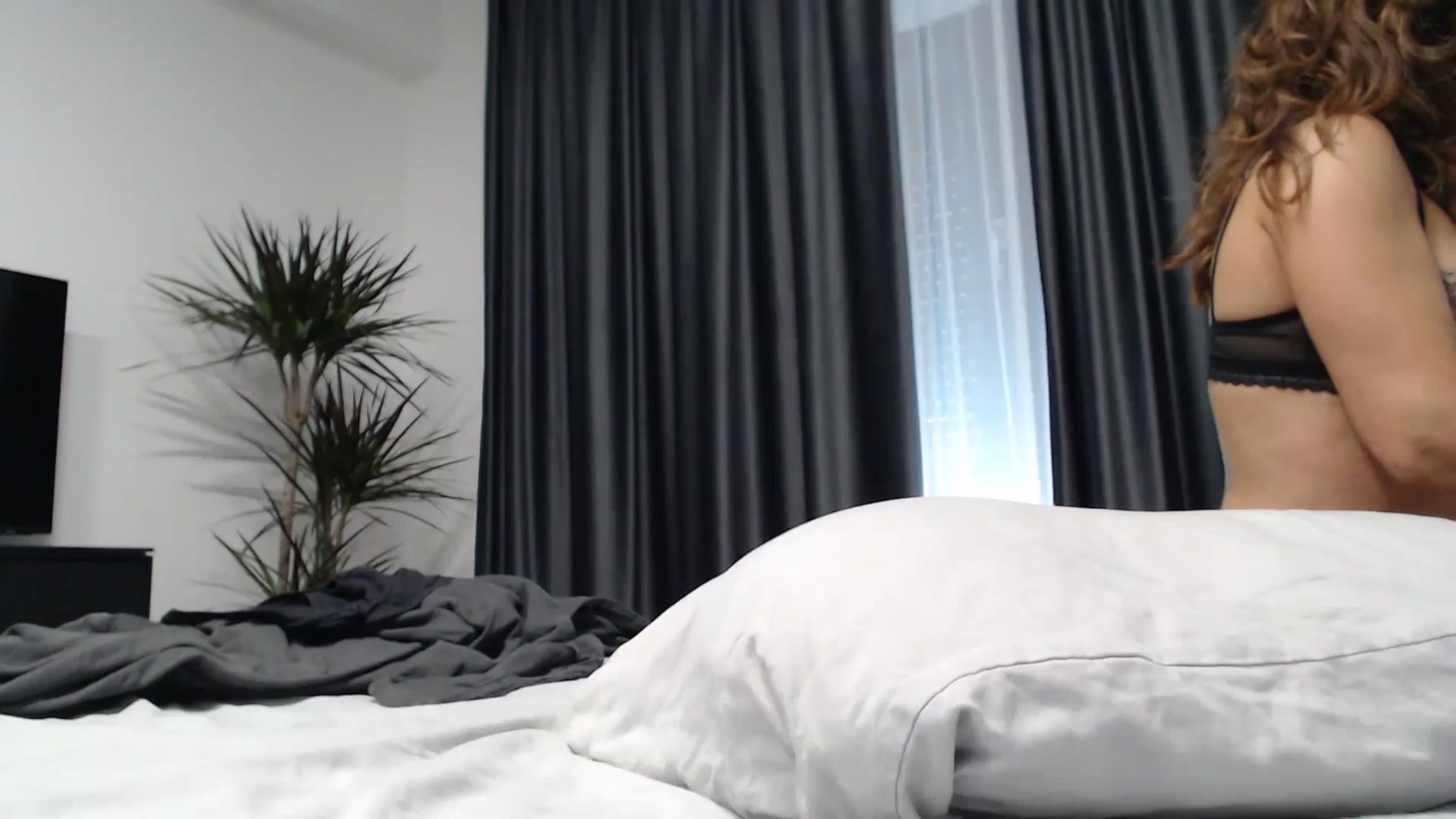 Gallery image thumbnail from NormalGirl's myfreecams stream on, 07/13/2024, 13:18 image 10 of 20