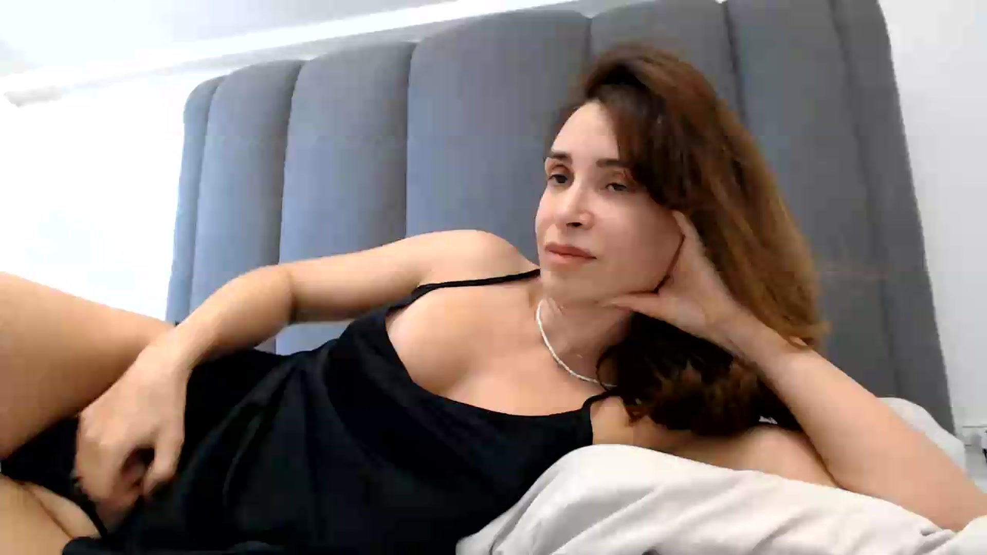 Gallery image thumbnail from NormalGirl's myfreecams stream on, 05/20/2026, 13:17 image 9 of 20