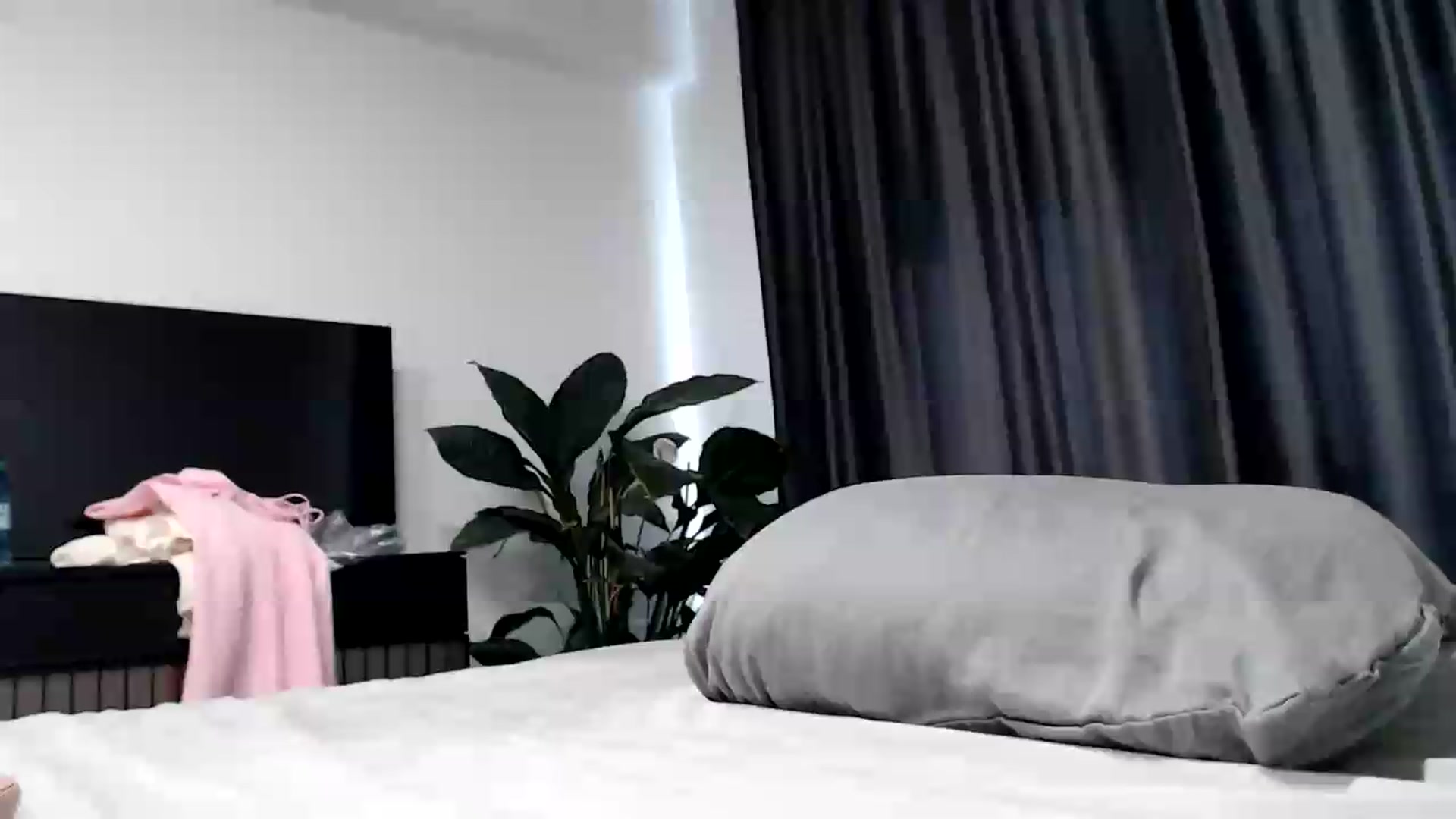 Gallery image thumbnail from NormalGirl's myfreecams stream on, 08/11/2026, 14:03 image 1 of 20