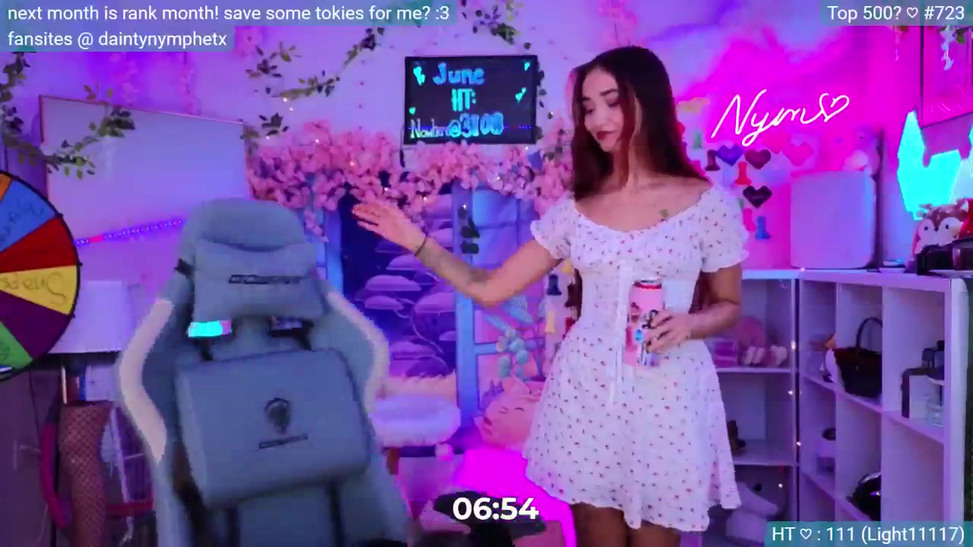 Gallery image thumbnail from NotAura's myfreecams stream on, 06/21/2024, 03:17 image 9 of 20
