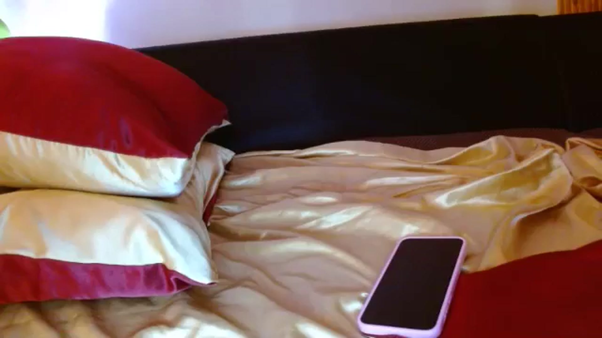 Gallery image thumbnail from NotGood's myfreecams stream on, 10/17/2024, 14:34 image 13 of 20