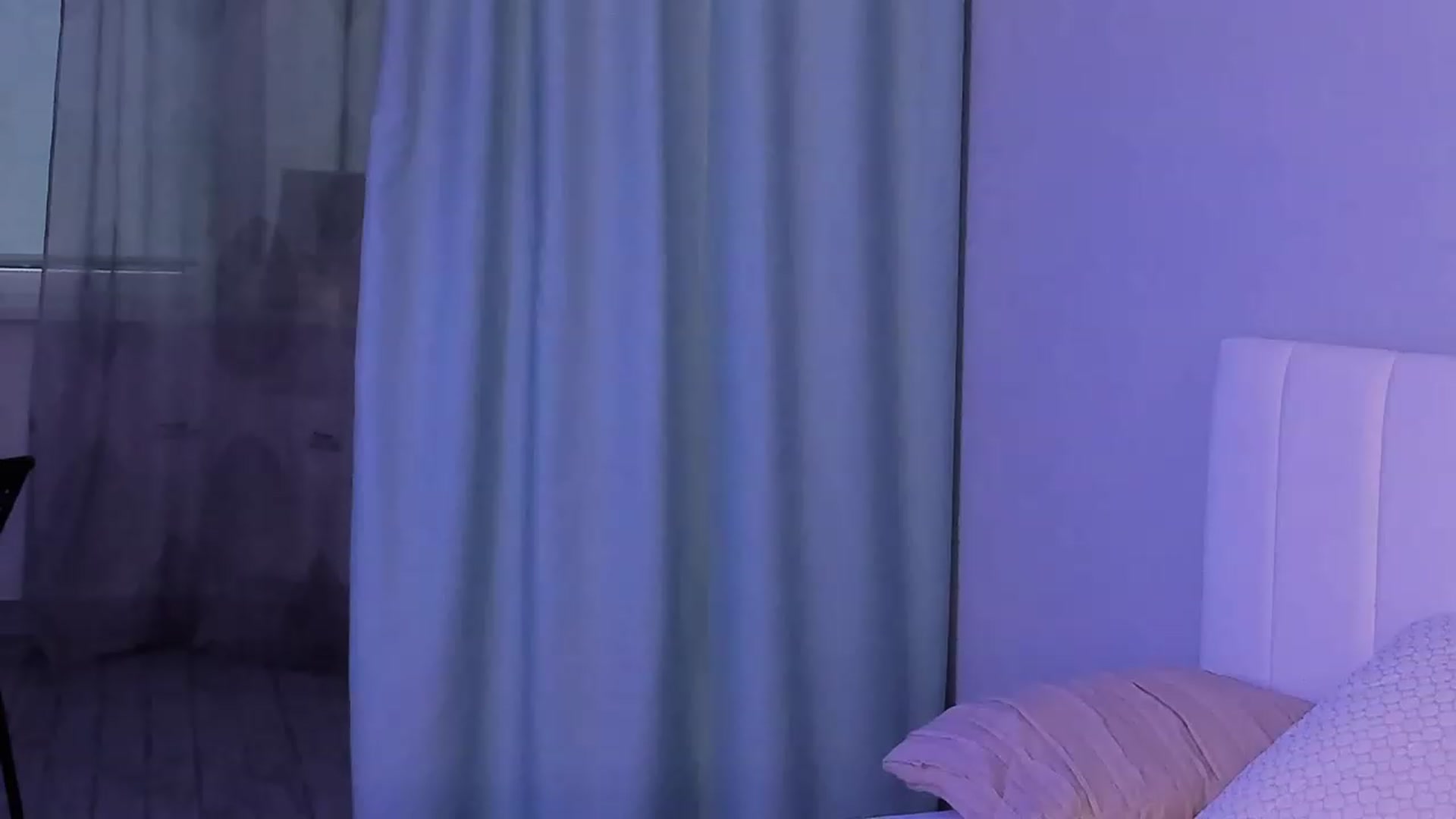 Gallery image thumbnail from NotKunis's myfreecams stream on, 06/13/2023, 17:24 image 10 of 20