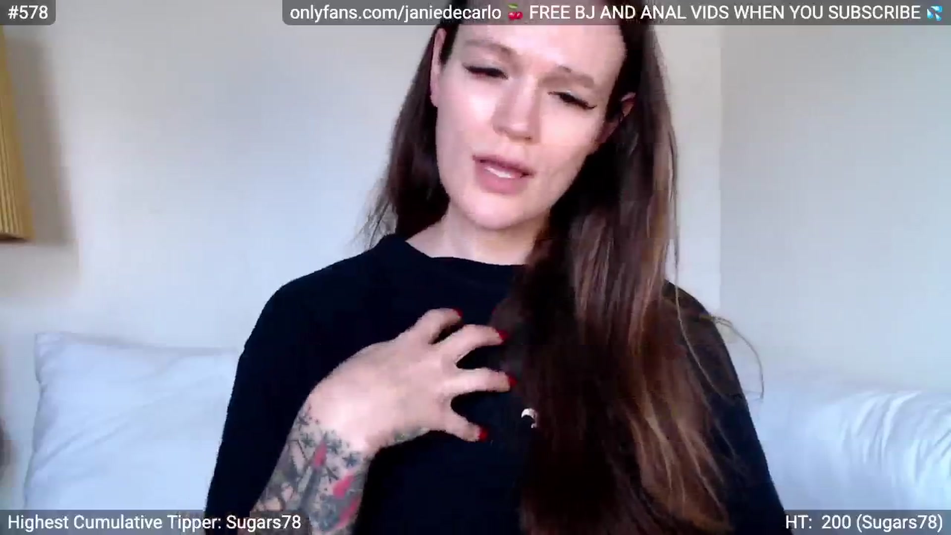 Gallery image thumbnail from NotMissJanie's myfreecams stream on, 07/21/2025, 04:58 image 5 of 20