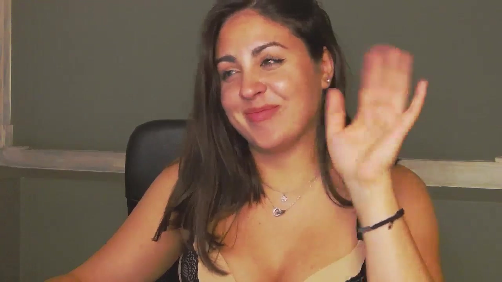 Gallery image thumbnail from NotVanilla's myfreecams stream on, 08/01/2024, 01:38 image 4 of 20