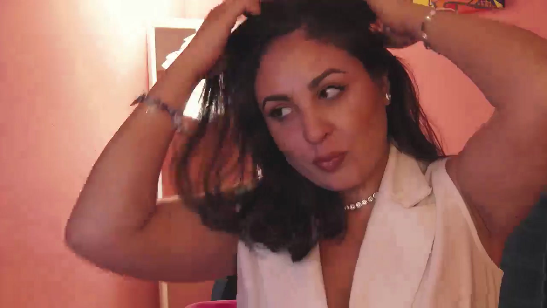 Gallery image thumbnail from NotVanilla's myfreecams stream on, 08/17/2024, 22:59 image 15 of 20
