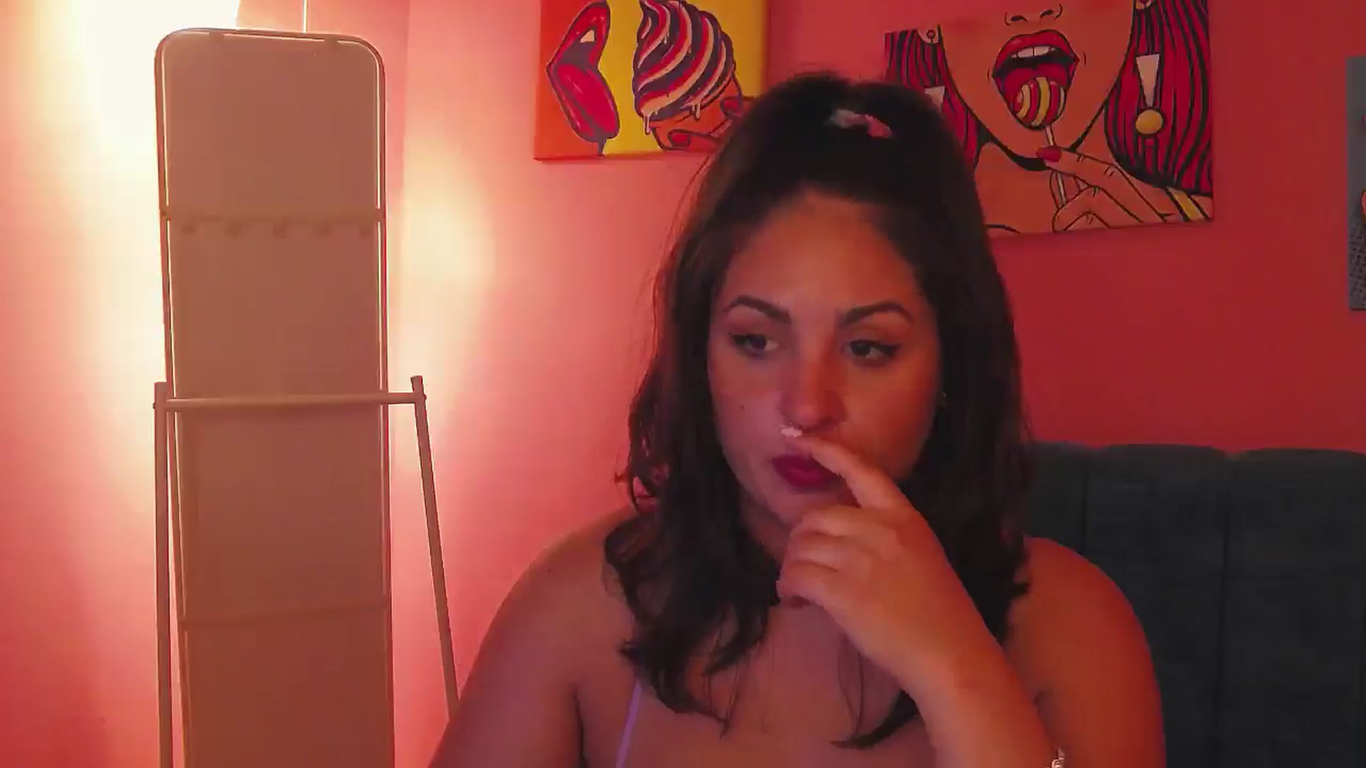 Gallery image thumbnail from NotVanilla's myfreecams stream on, 08/27/2024, 05:34 image 14 of 20