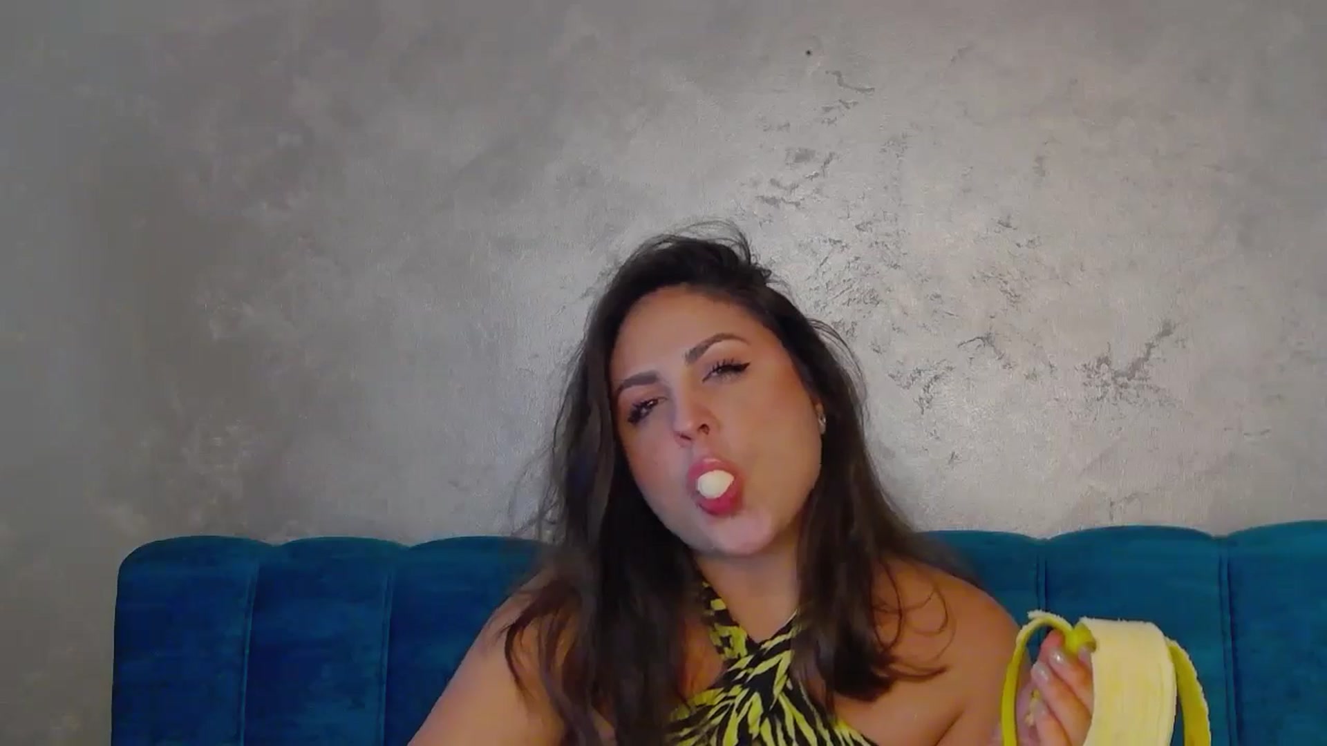 Gallery image thumbnail from NotVanilla's myfreecams stream on, 09/23/2024, 01:10 image 8 of 20