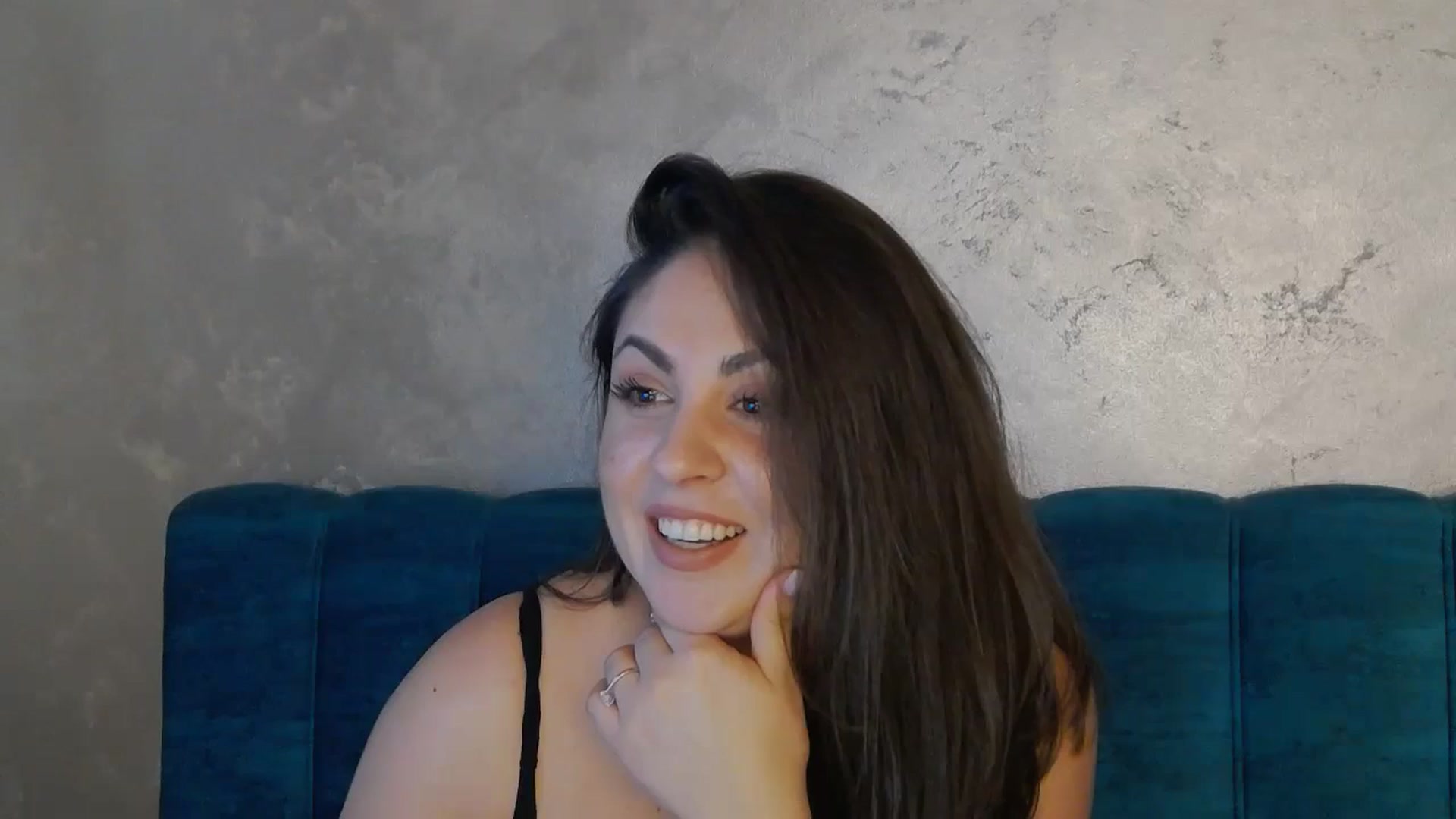 Gallery image thumbnail from NotVanilla's myfreecams stream on, 10/03/2024, 24:24 image 2 of 20