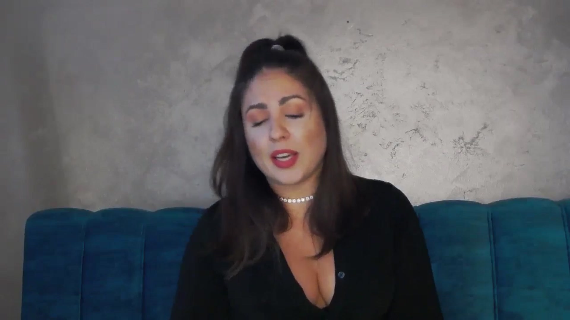 Gallery image thumbnail from NotVanilla's myfreecams stream on, 10/09/2024, 24:04 image 3 of 20