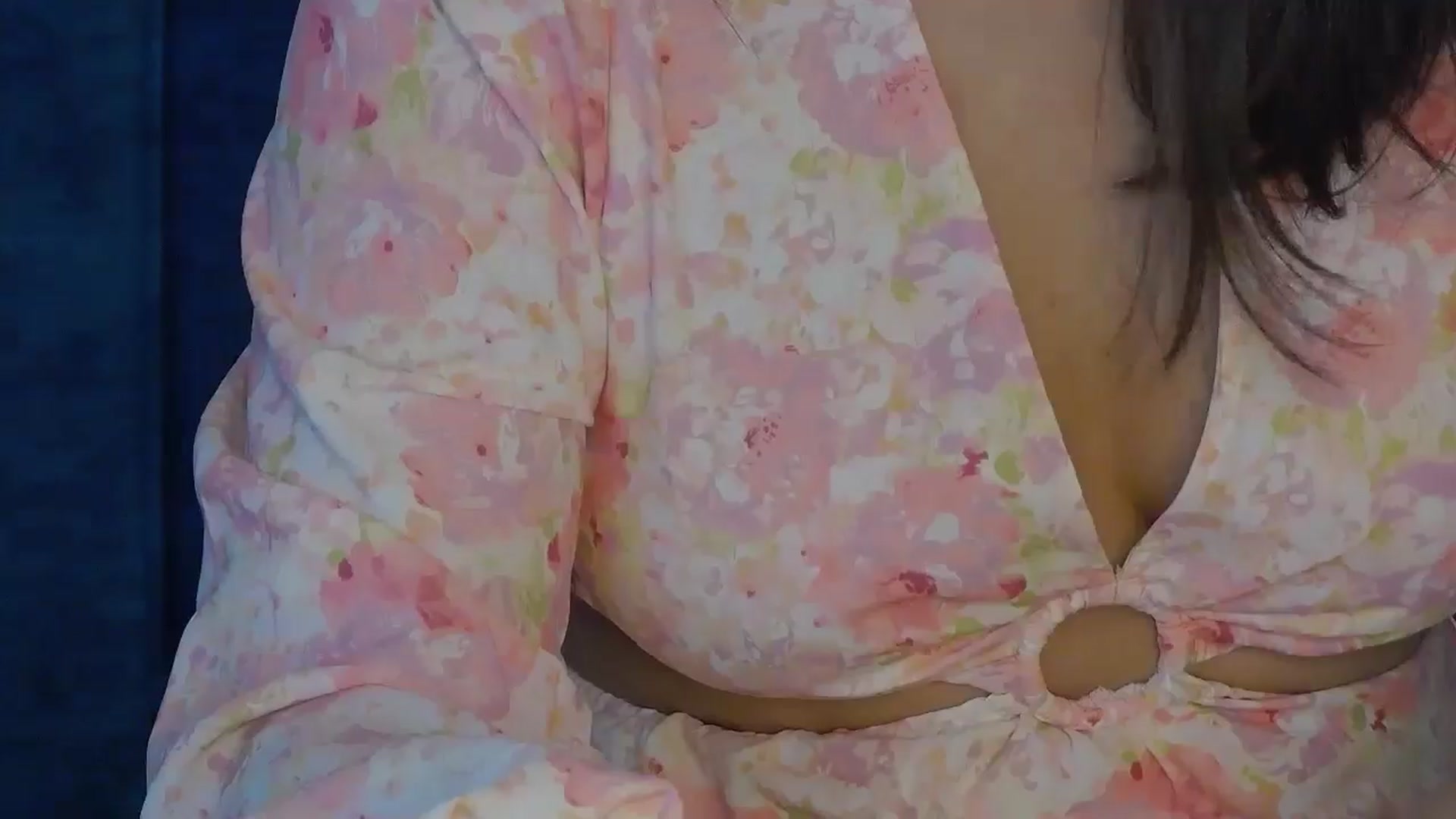 Gallery image thumbnail from NotVanilla's myfreecams stream on, 10/14/2024, 24:15 image 15 of 20