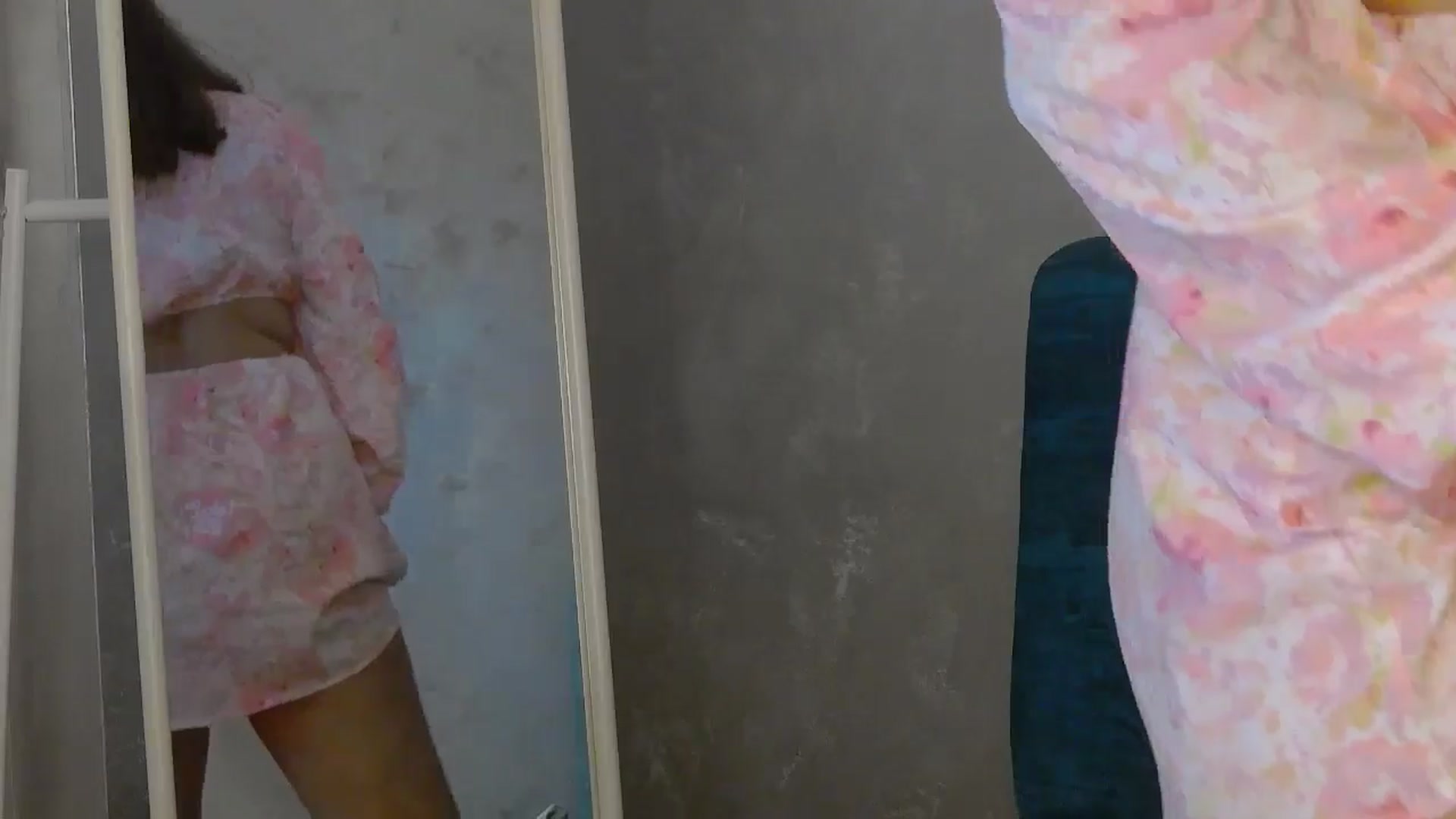 Gallery image thumbnail from NotVanilla's myfreecams stream on, 10/14/2024, 03:52 image 3 of 20