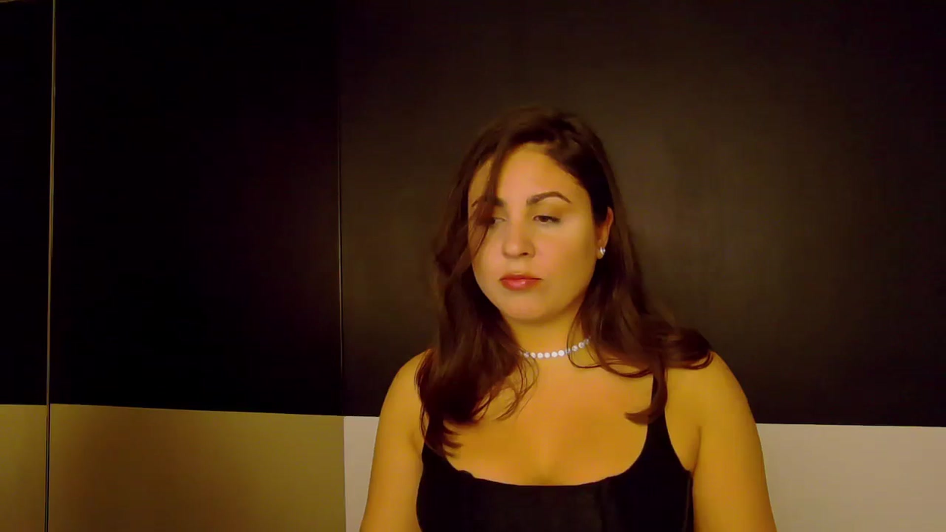 Gallery image thumbnail from NotVanilla's myfreecams stream on, 10/26/2024, 24:01 image 4 of 20