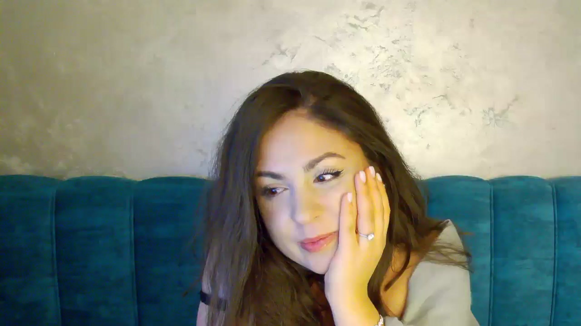 Gallery image thumbnail from NotVanilla's myfreecams stream on, 11/23/2024, 03:51 image 19 of 20