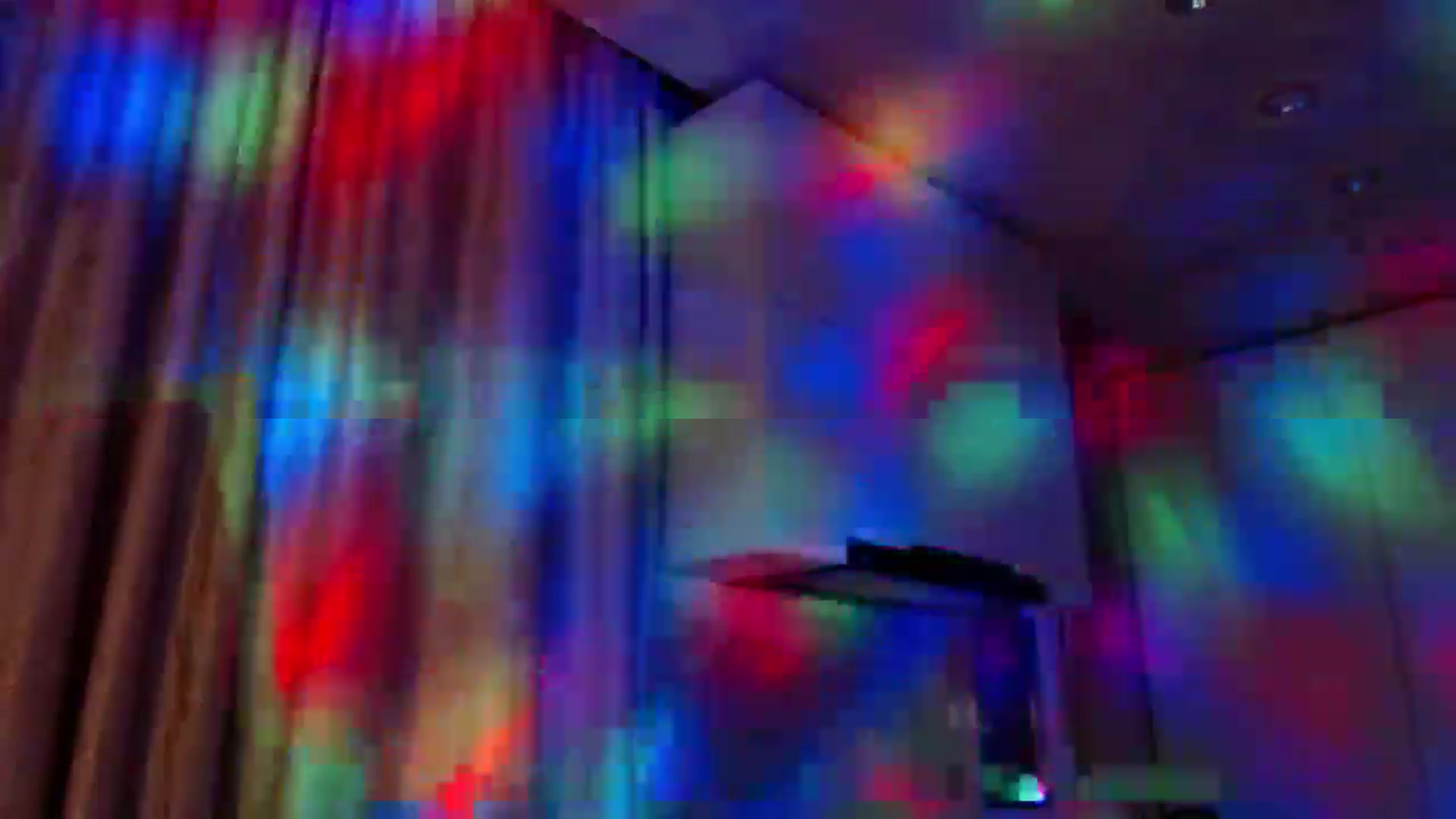 Gallery image thumbnail from NotVanilla's myfreecams stream on, 11/27/2024, 02:40 image 6 of 20